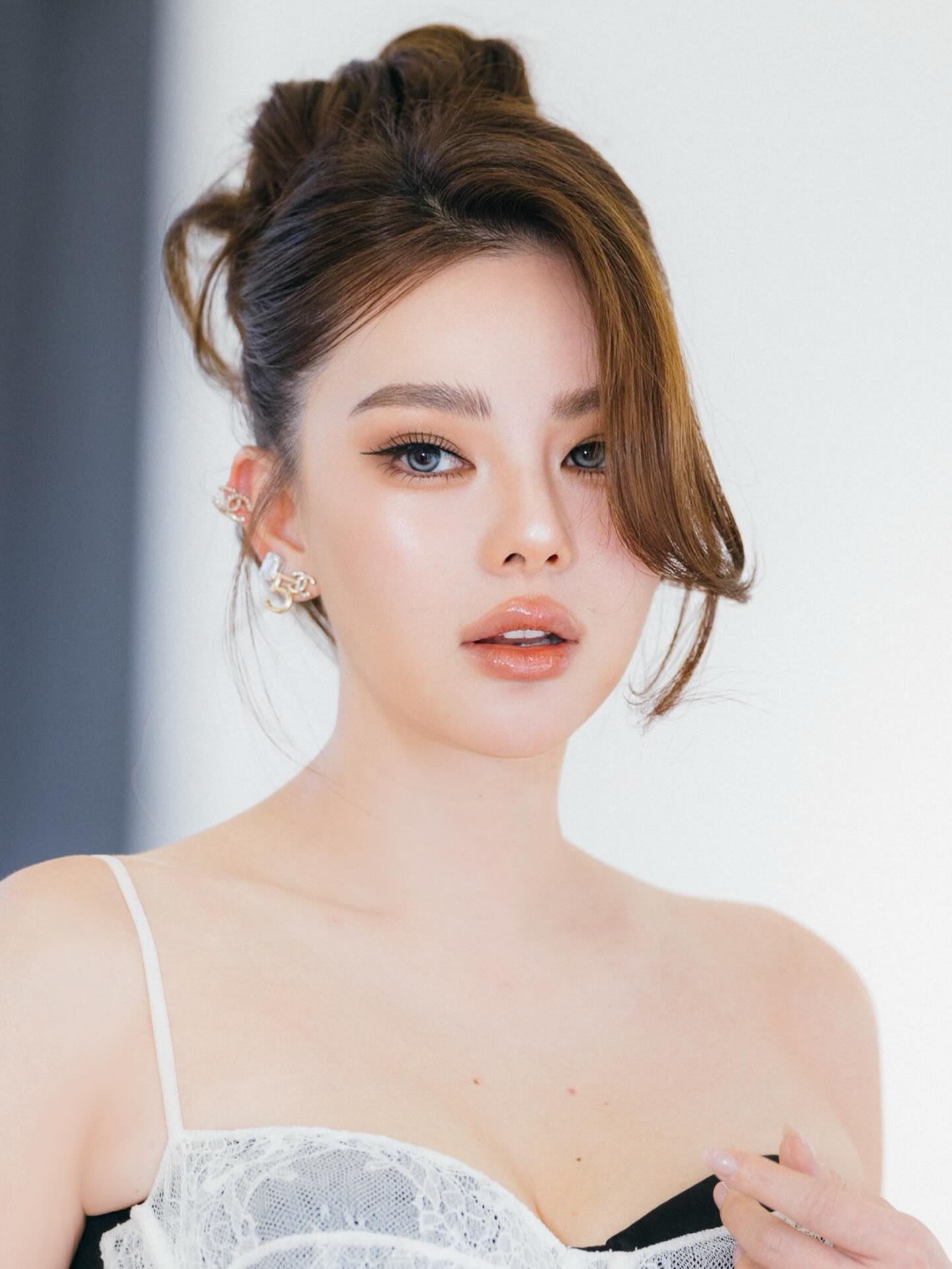 ดิว - อริสรา ทองบริสุทธิ์