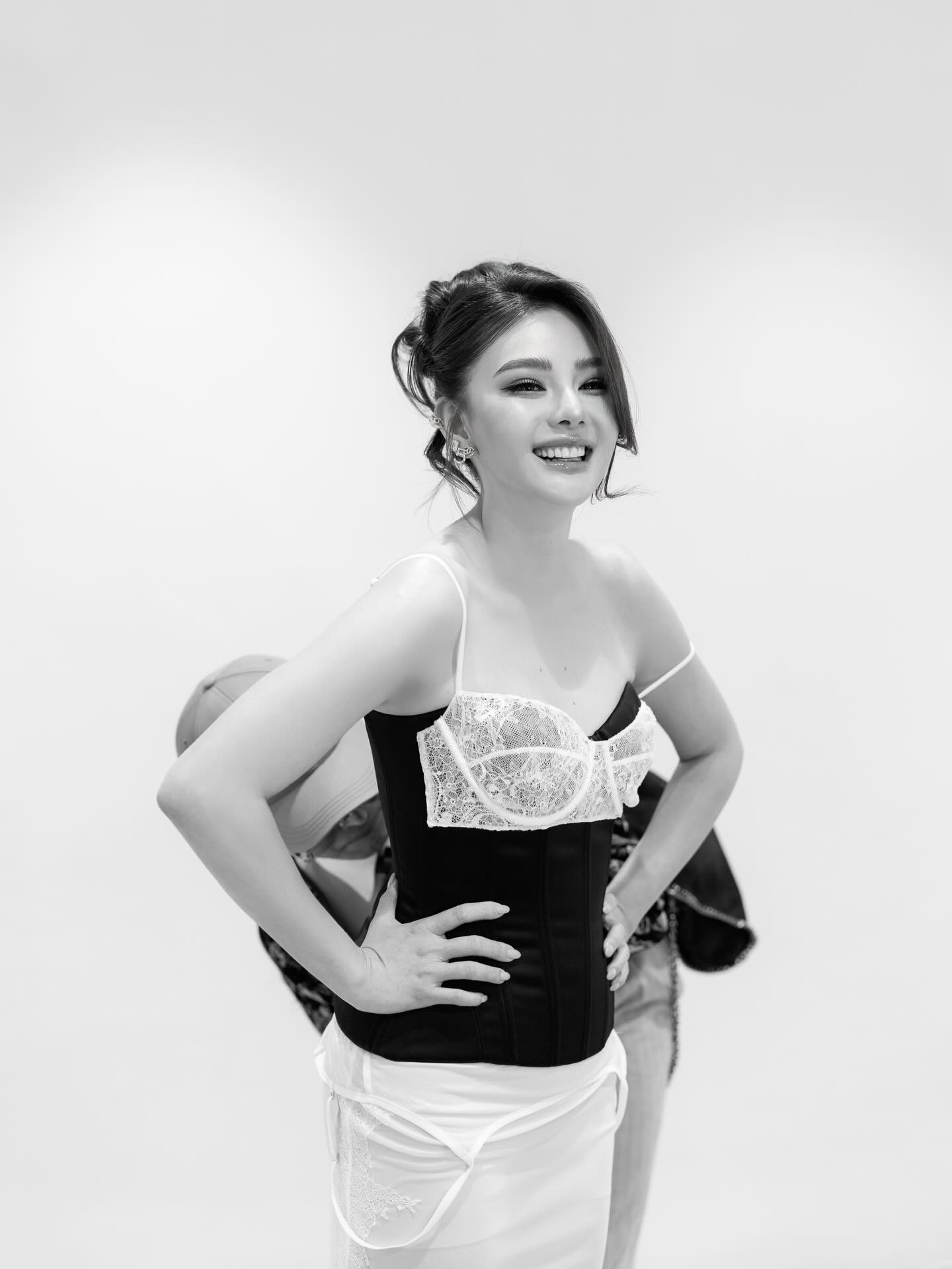 ดิว - อริสรา ทองบริสุทธิ์