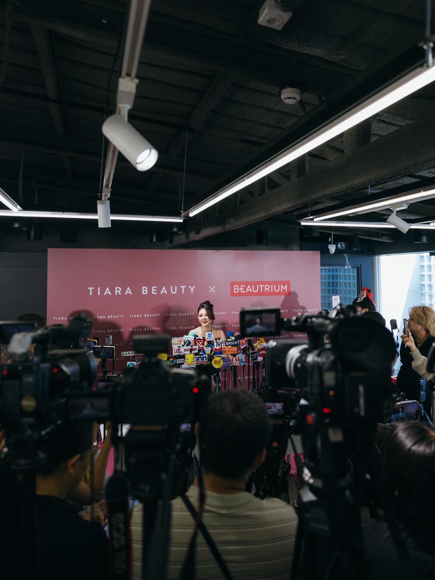 ดิว - อริสรา ทองบริสุทธิ์