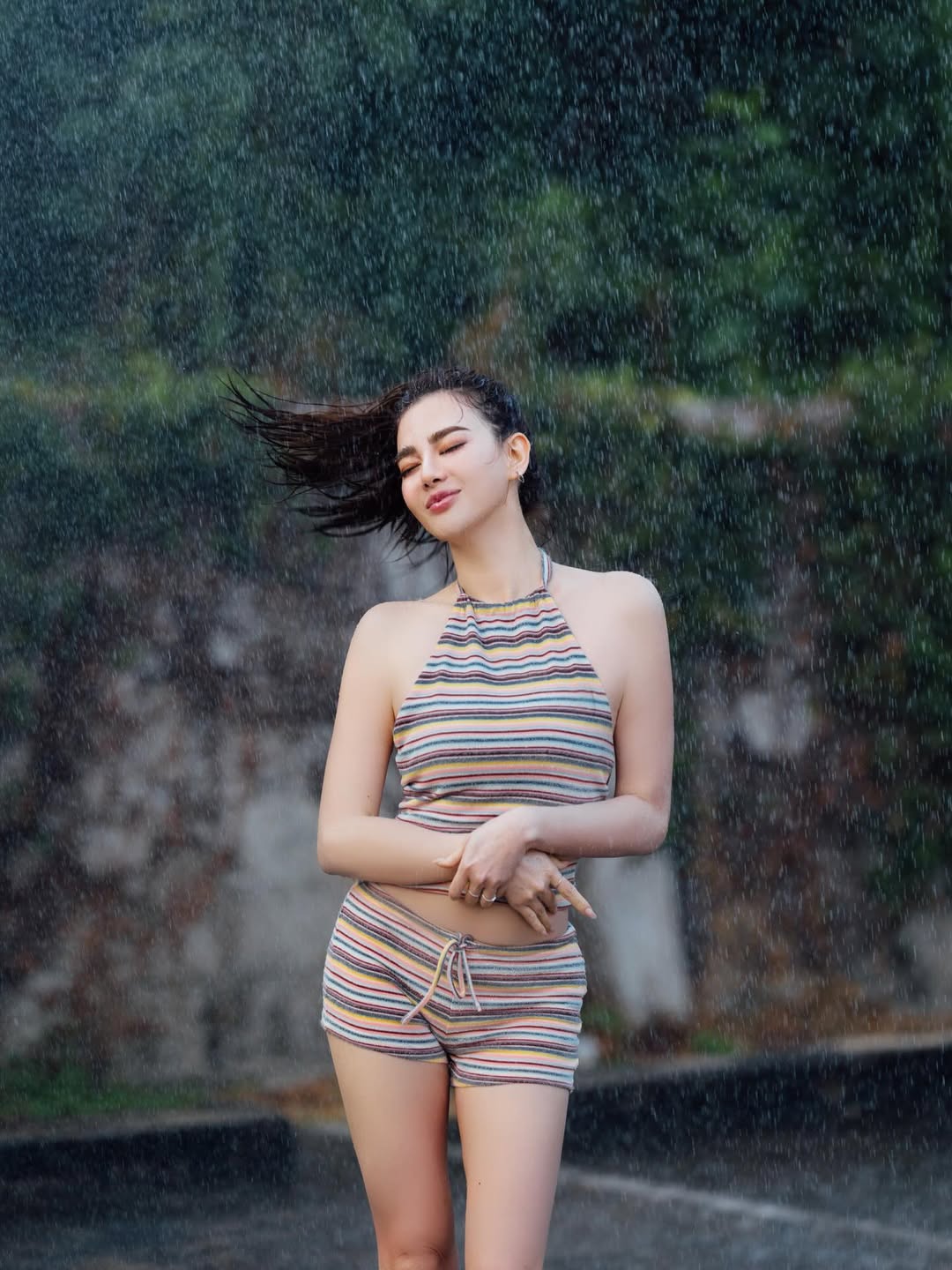 ดิว - อริสรา ทองบริสุทธิ์