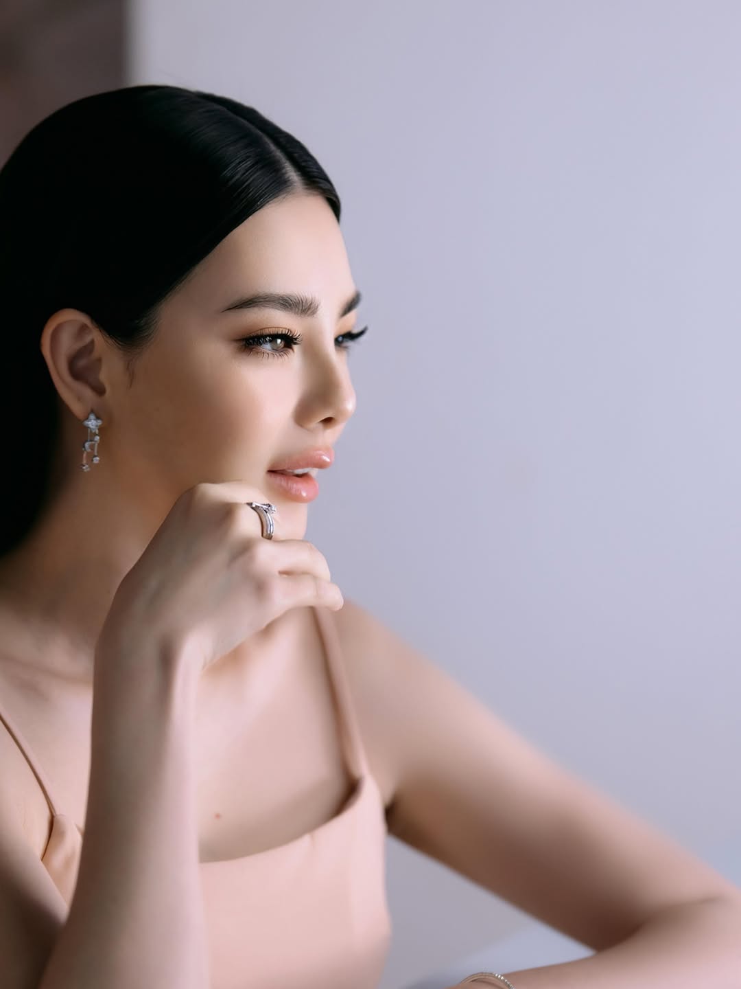 ดิว - อริสรา ทองบริสุทธิ์
