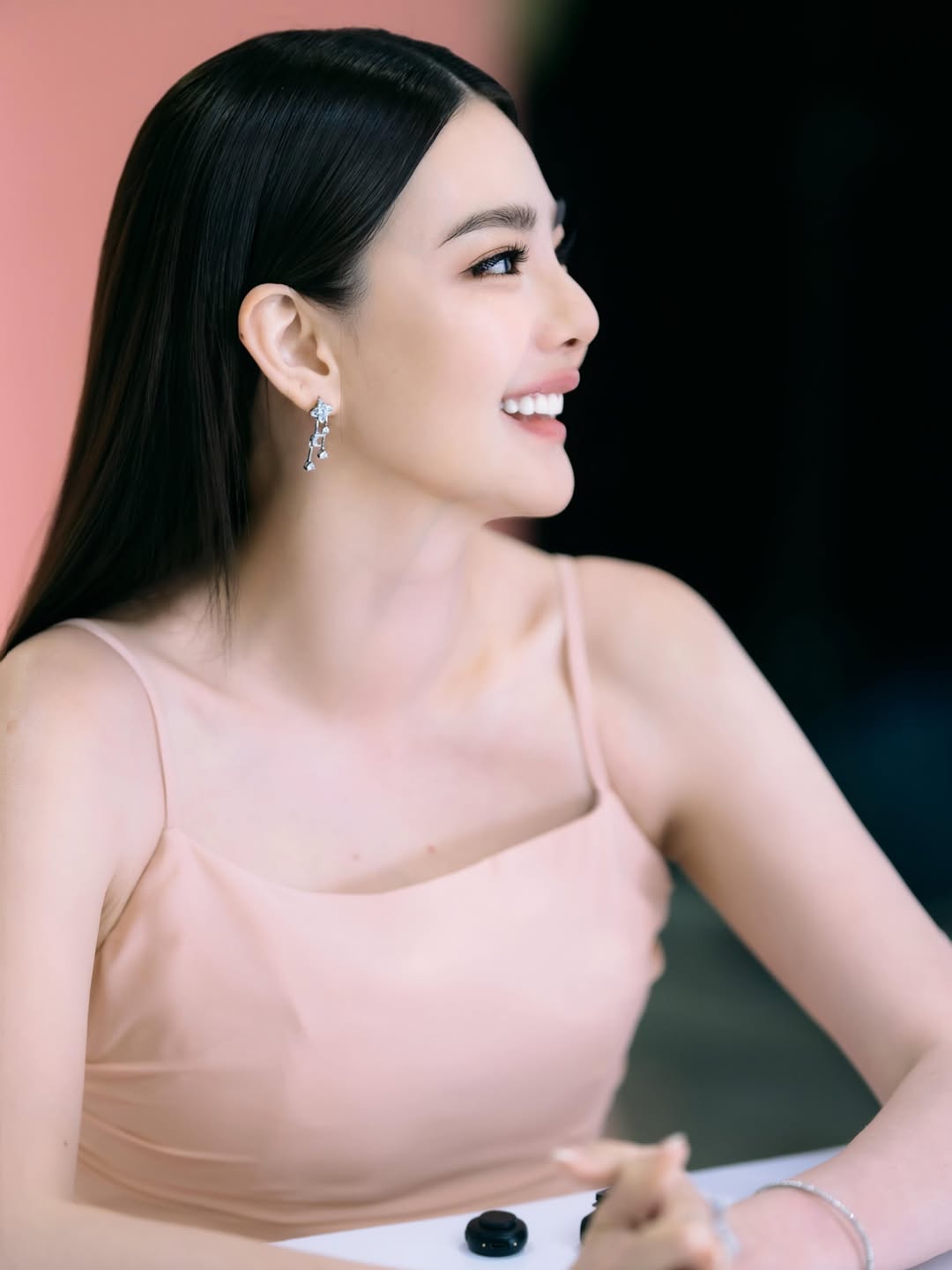 ดิว - อริสรา ทองบริสุทธิ์