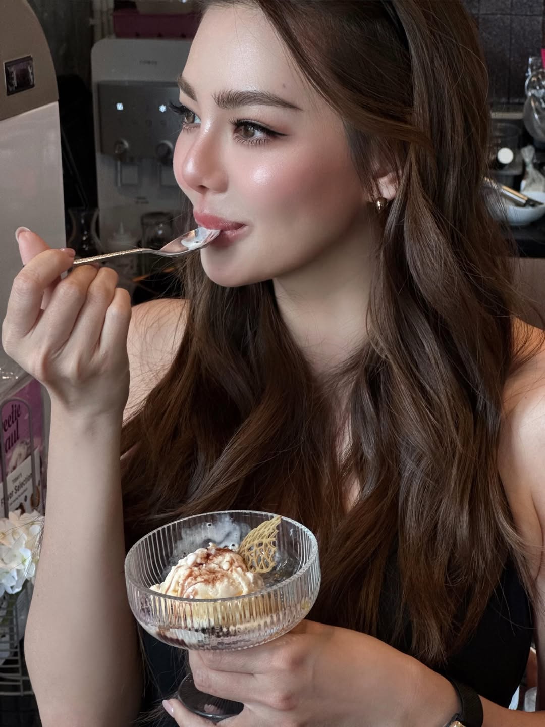 ดิว - อริสรา ทองบริสุทธิ์