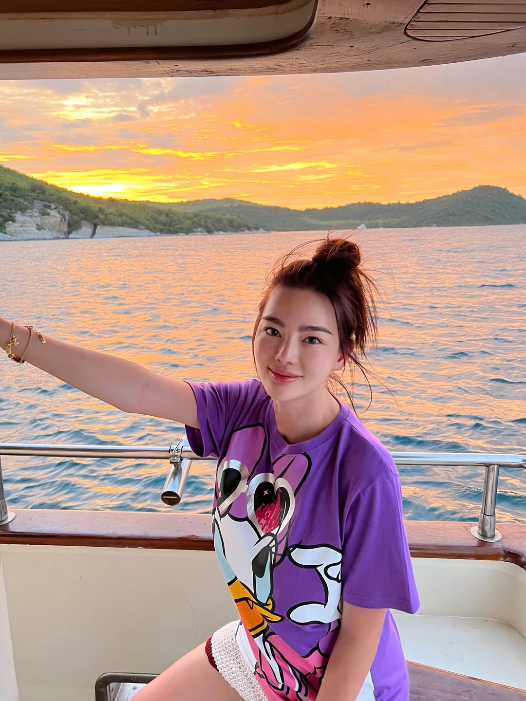 ดิว - อริสรา ทองบริสุทธิ์
