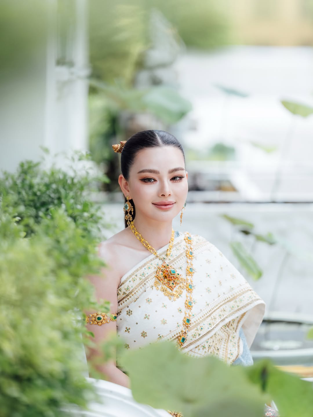 ดิว - อริสรา ทองบริสุทธิ์