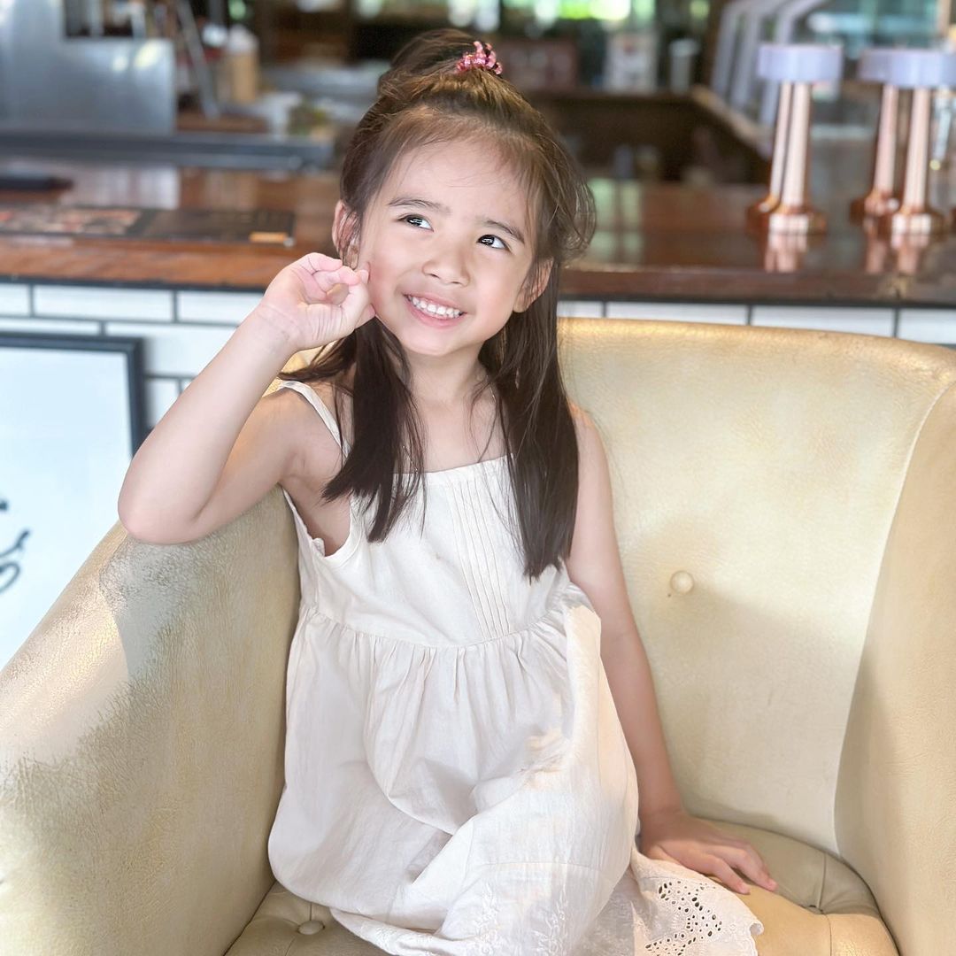 อุ้ม - ลักขณา วัธนวงส์ศิริ