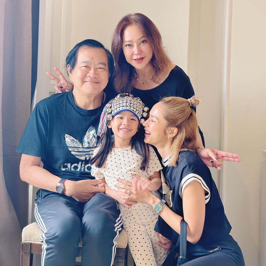อุ้ม - ลักขณา วัธนวงส์ศิริ