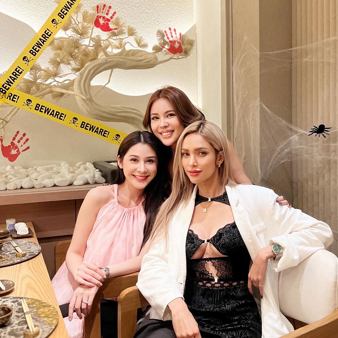 อุ้ม - ลักขณา วัธนวงส์ศิริ