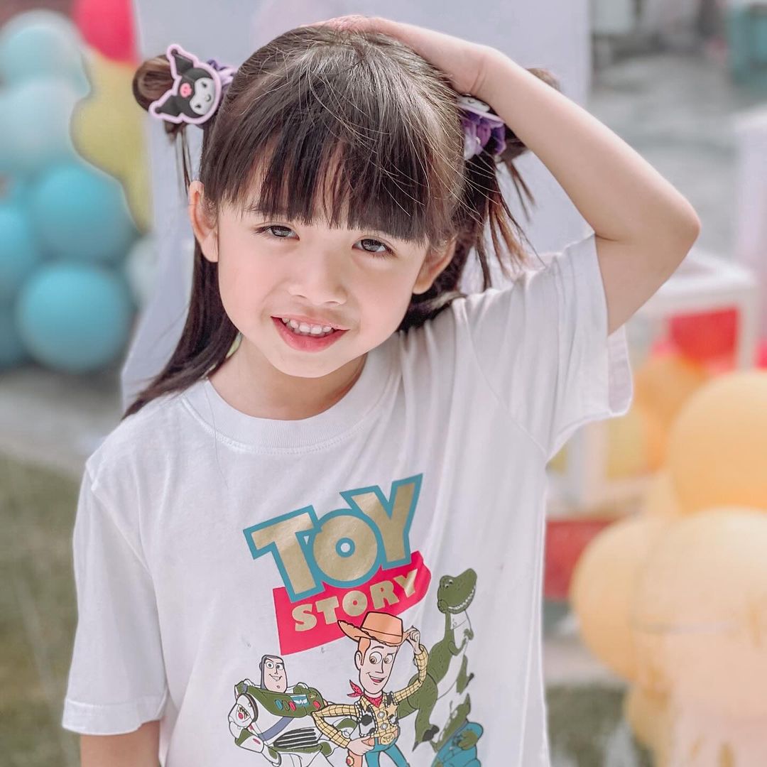 อุ้ม - ลักขณา วัธนวงส์ศิริ