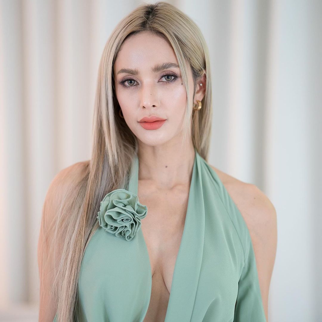 อุ้ม - ลักขณา วัธนวงส์ศิริ