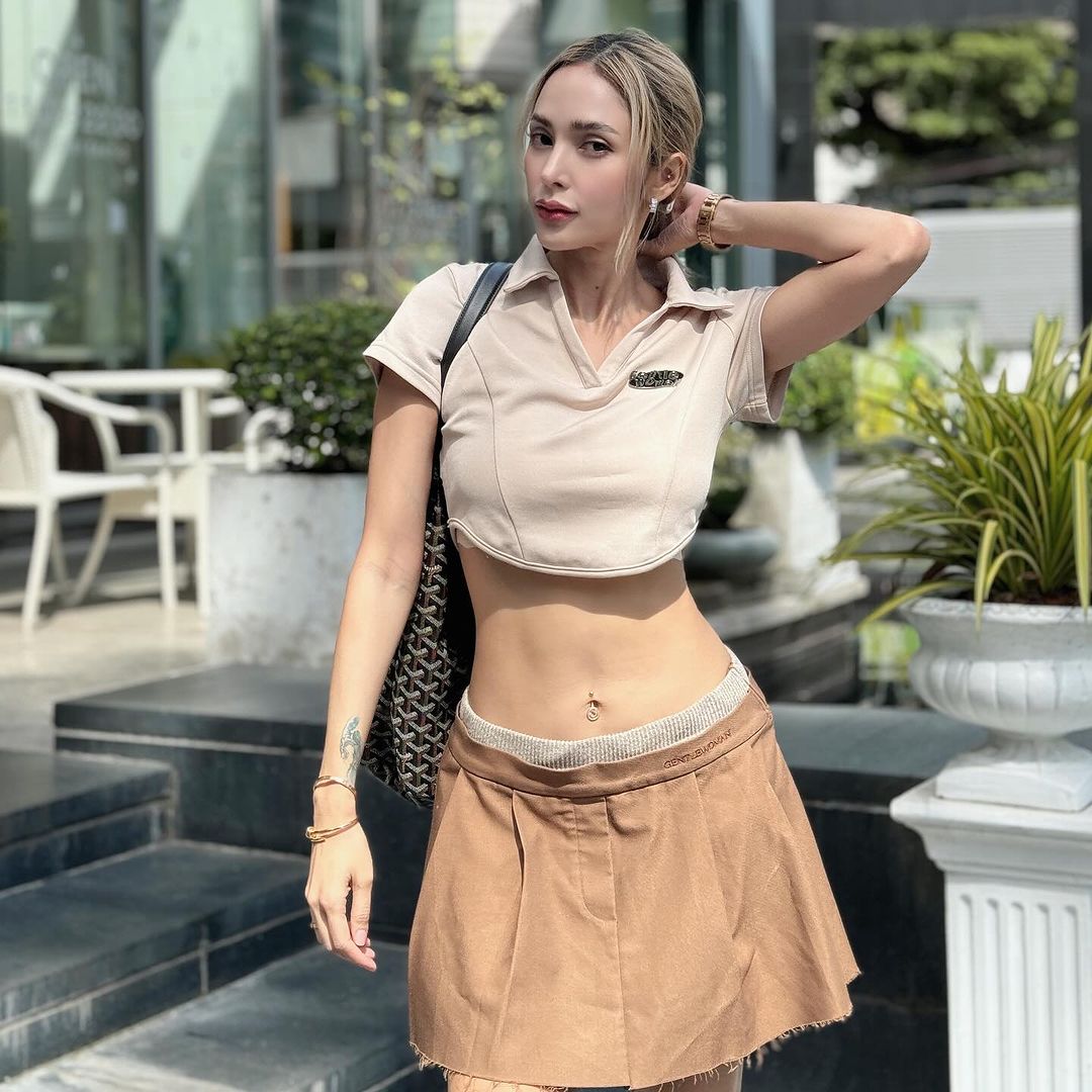 อุ้ม - ลักขณา วัธนวงส์ศิริ