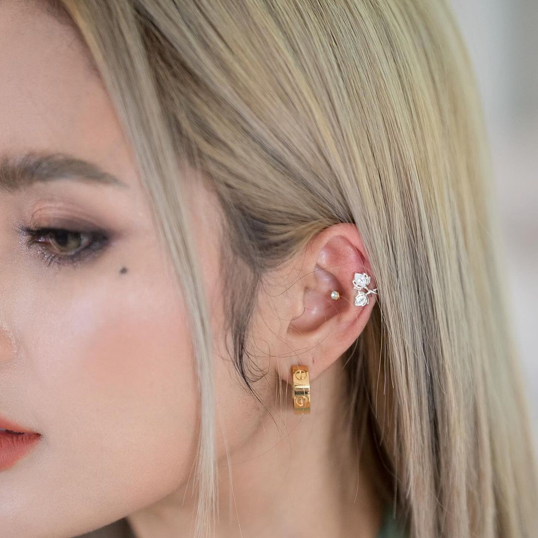 อุ้ม - ลักขณา วัธนวงส์ศิริ