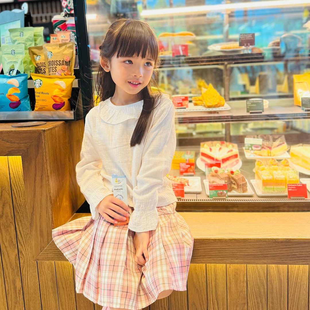 อุ้ม - ลักขณา วัธนวงส์ศิริ