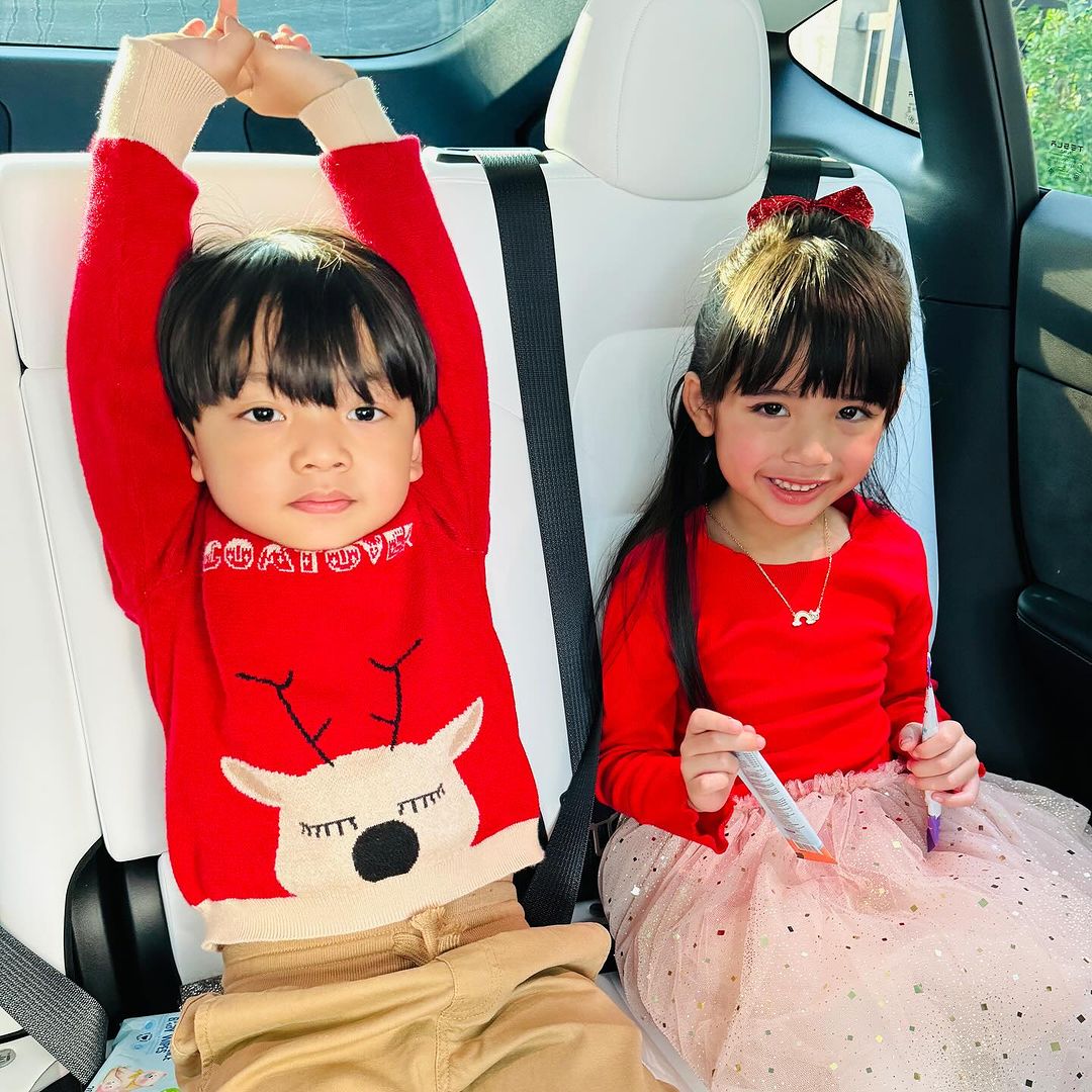 อุ้ม - ลักขณา วัธนวงส์ศิริ