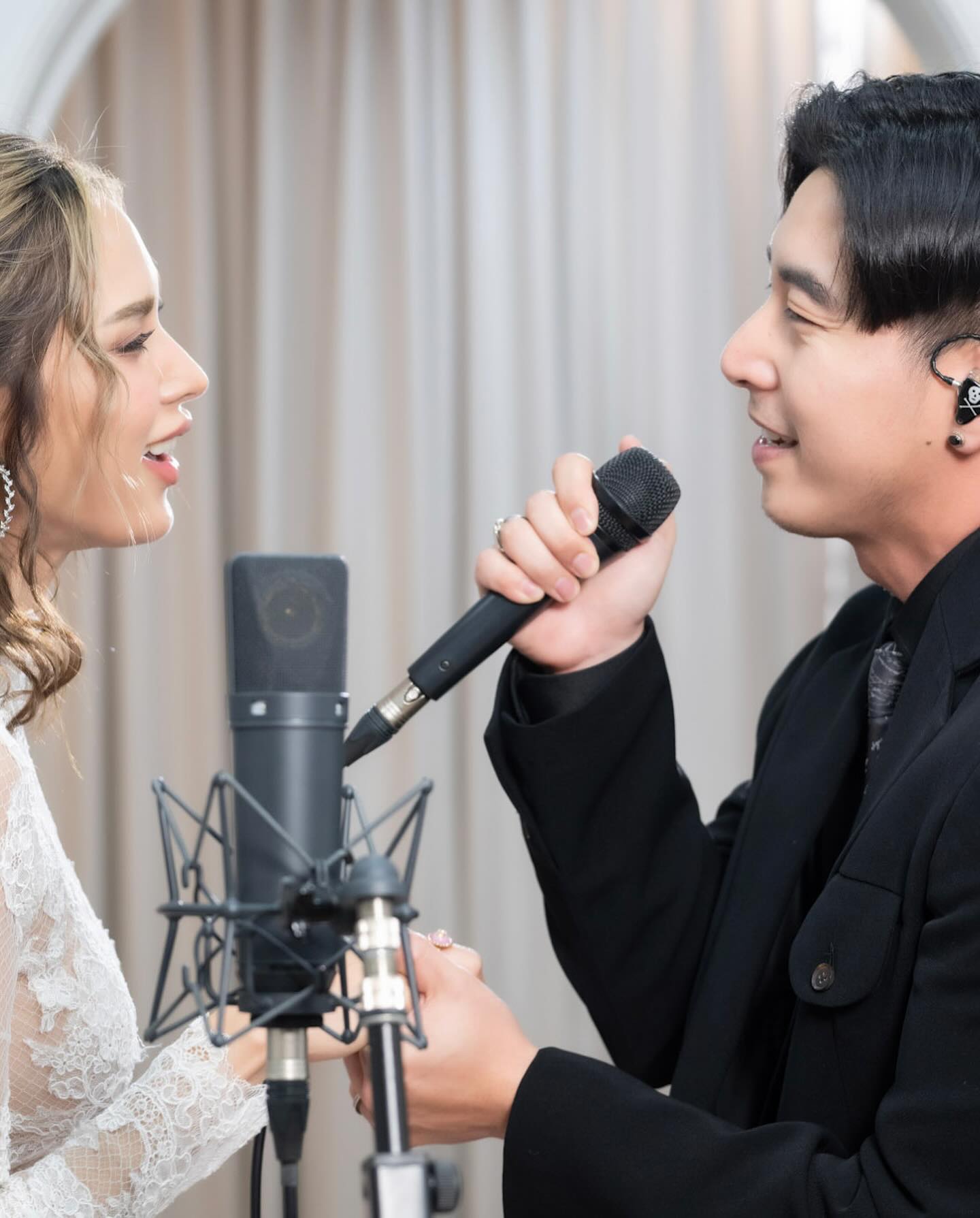 อุ้ม - ลักขณา วัธนวงส์ศิริ