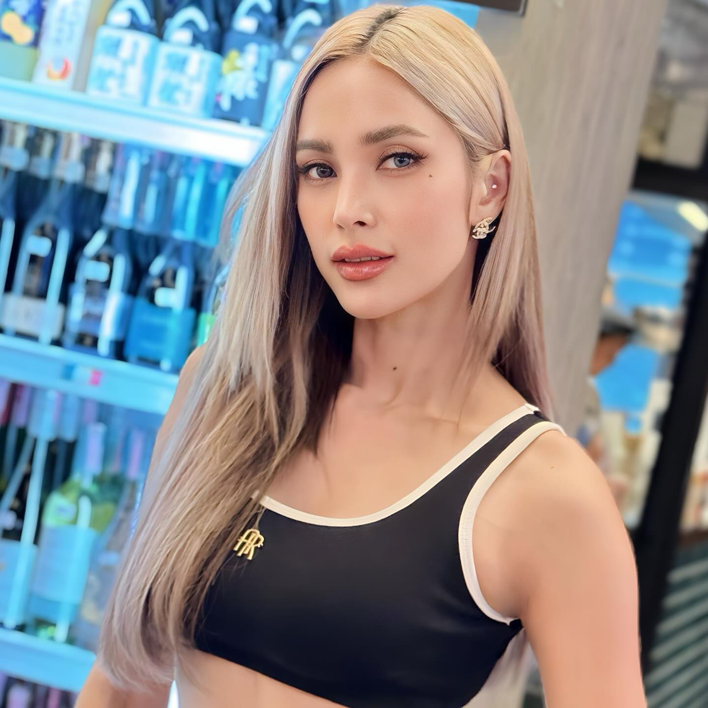 อุ้ม - ลักขณา วัธนวงส์ศิริ