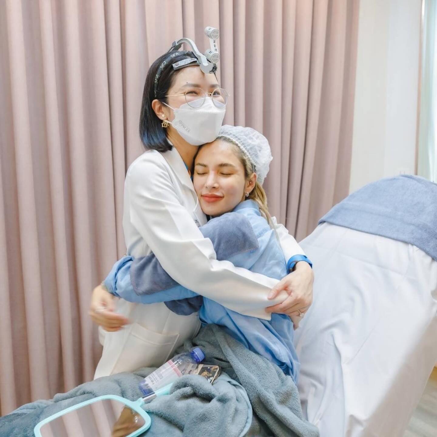 อุ้ม - ลักขณา วัธนวงส์ศิริ