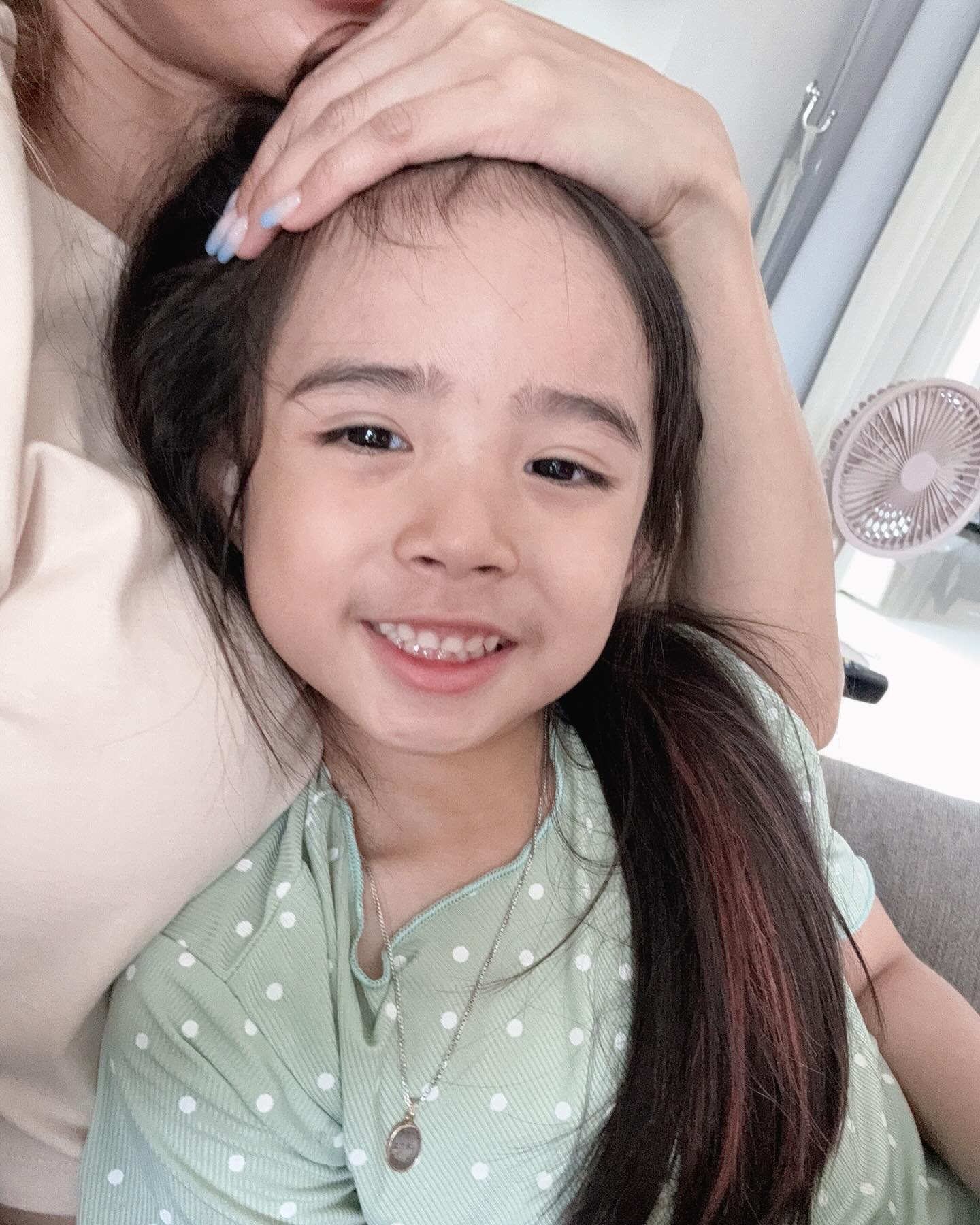 อุ้ม - ลักขณา วัธนวงส์ศิริ