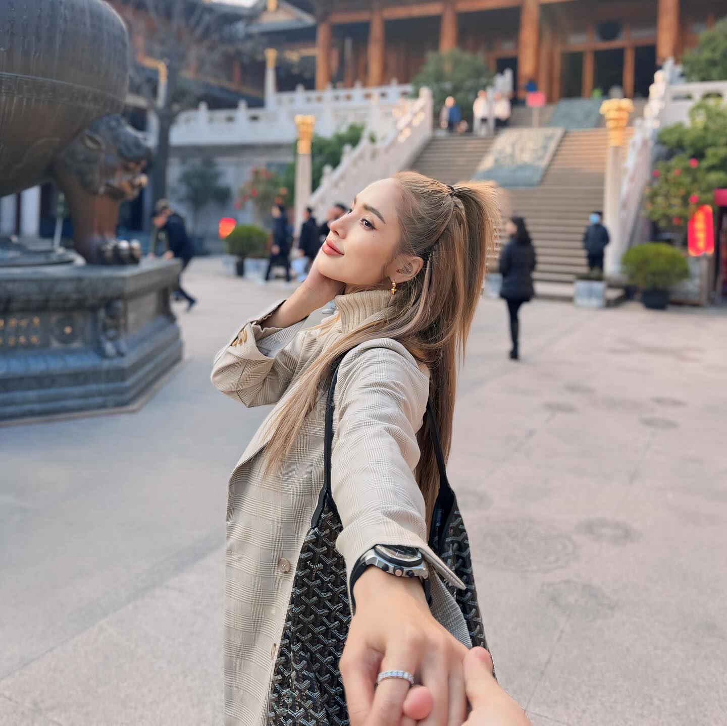 อุ้ม - ลักขณา วัธนวงส์ศิริ