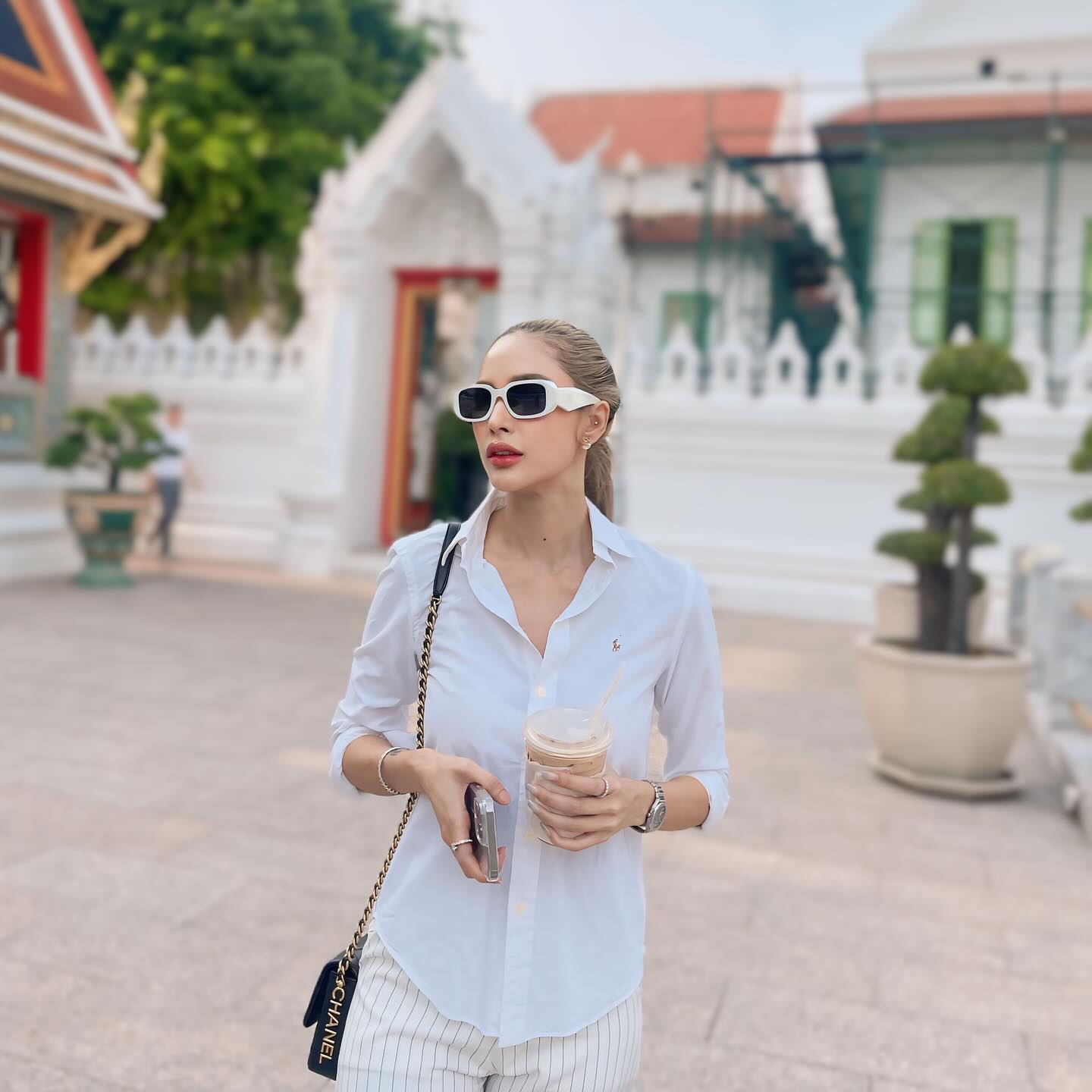 อุ้ม - ลักขณา วัธนวงส์ศิริ