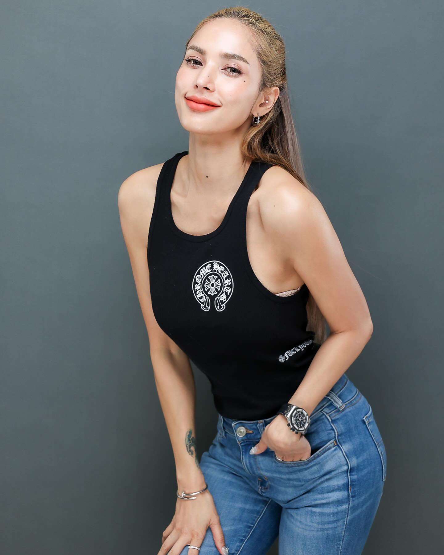 อุ้ม - ลักขณา วัธนวงส์ศิริ