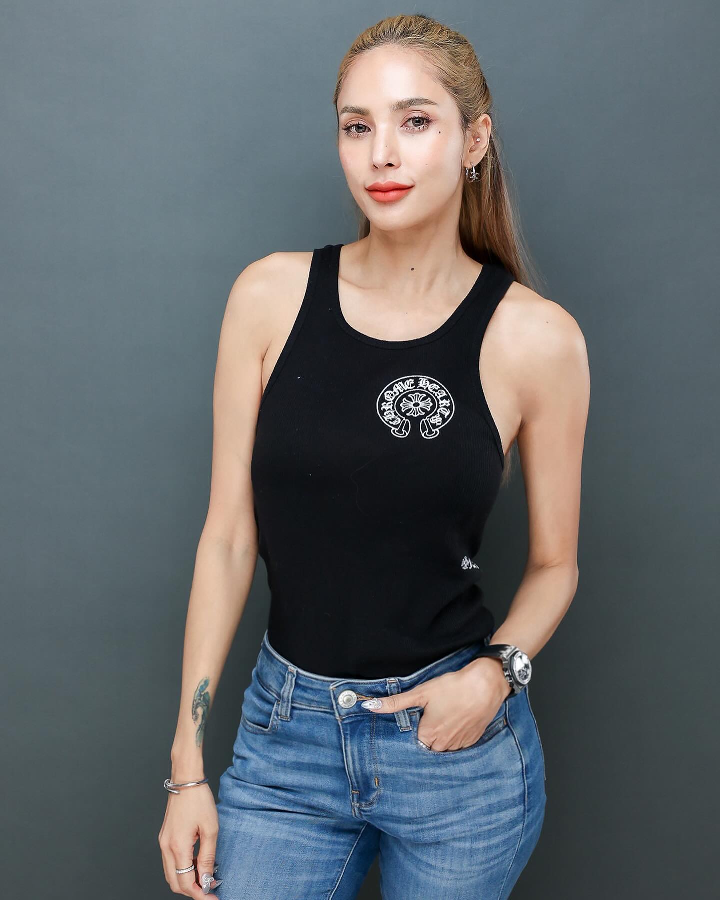 อุ้ม - ลักขณา วัธนวงส์ศิริ