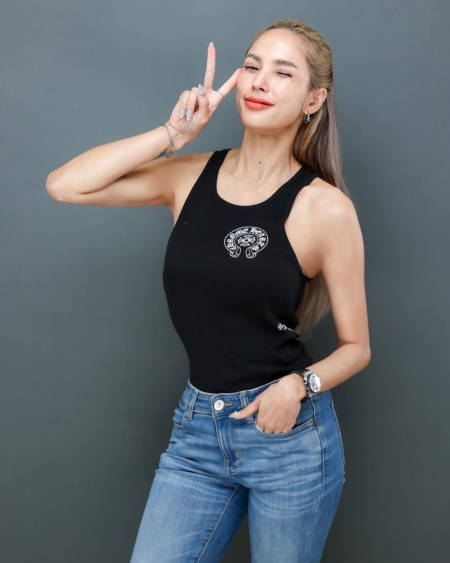 อุ้ม - ลักขณา วัธนวงส์ศิริ