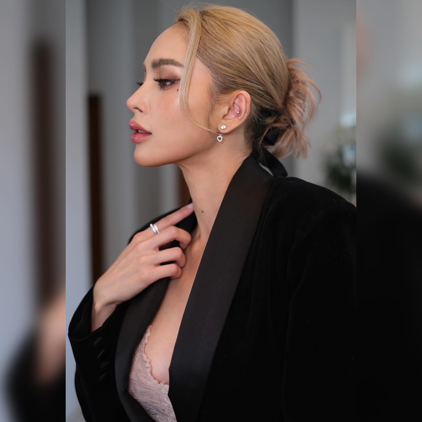 อุ้ม - ลักขณา วัธนวงส์ศิริ