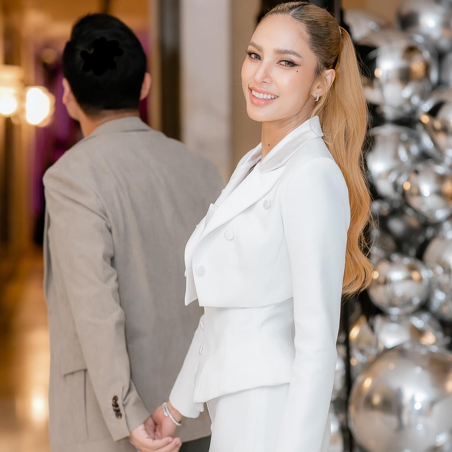 อุ้ม - ลักขณา วัธนวงส์ศิริ