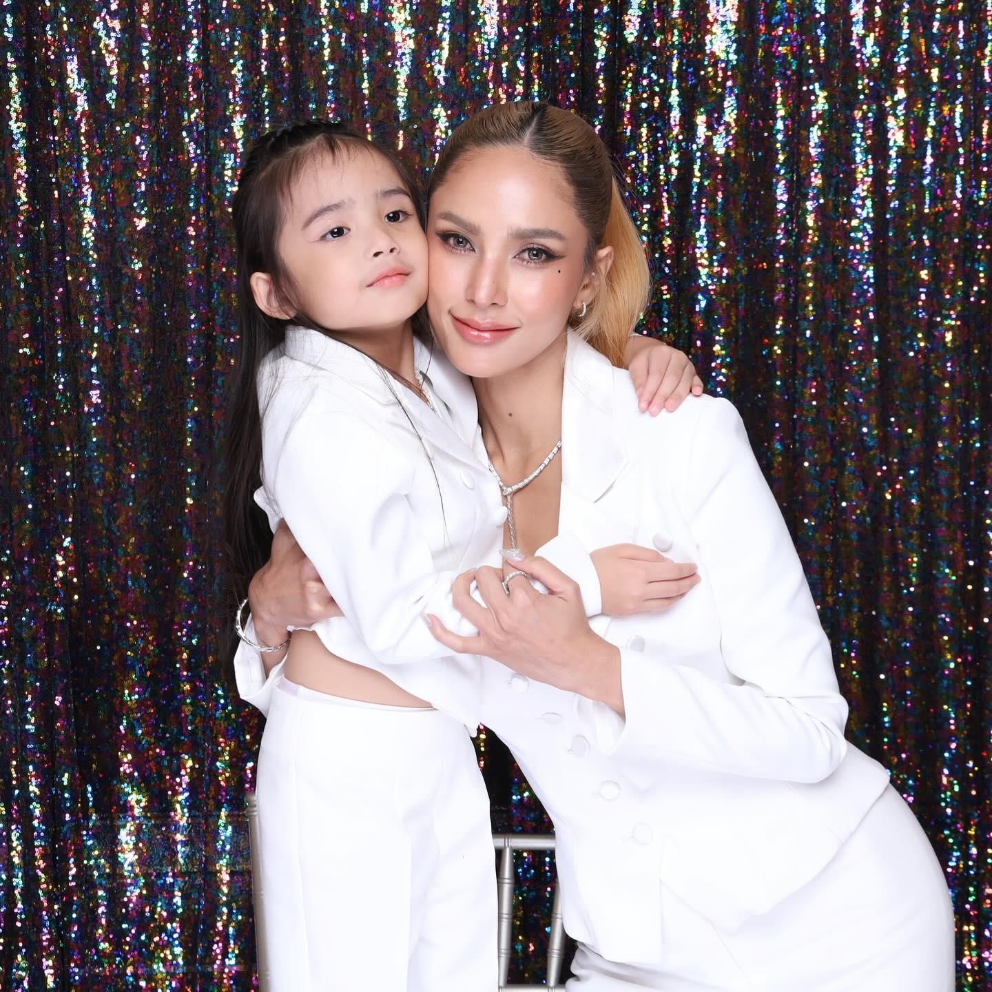 อุ้ม - ลักขณา วัธนวงส์ศิริ