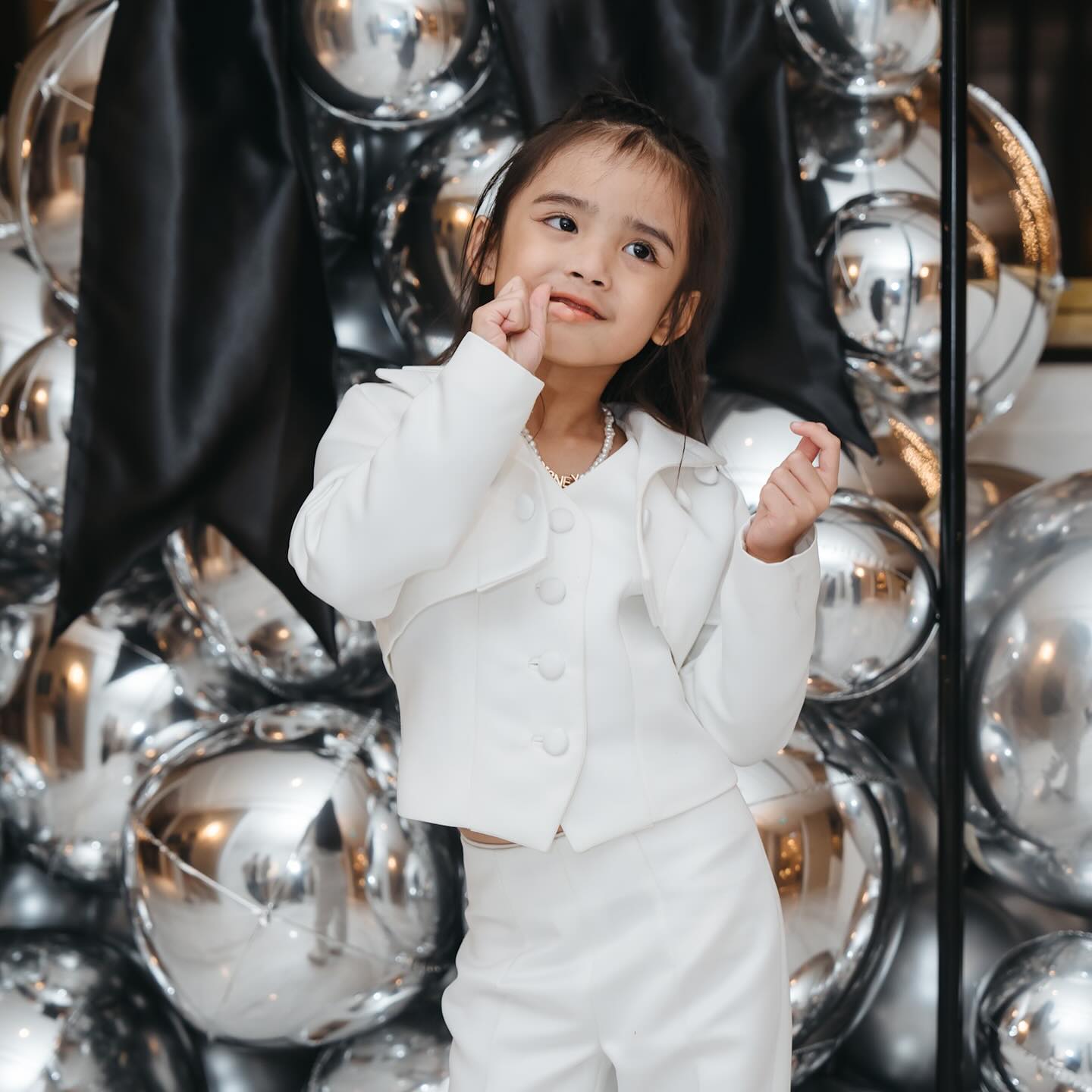 อุ้ม - ลักขณา วัธนวงส์ศิริ