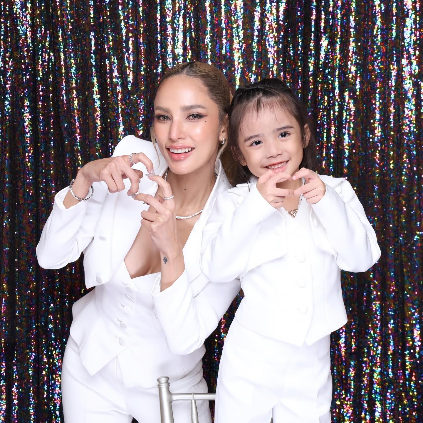 อุ้ม - ลักขณา วัธนวงส์ศิริ