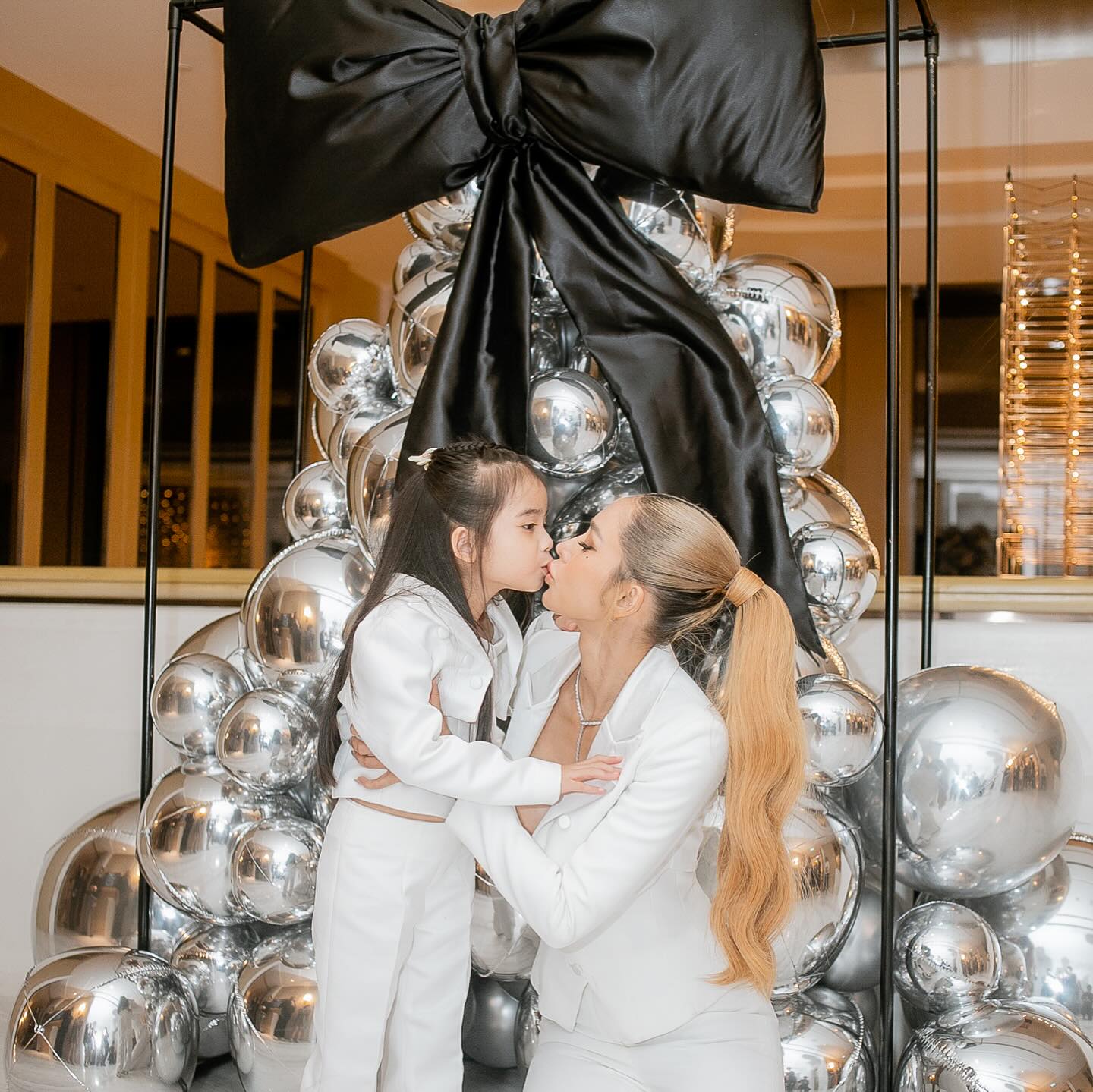 อุ้ม - ลักขณา วัธนวงส์ศิริ