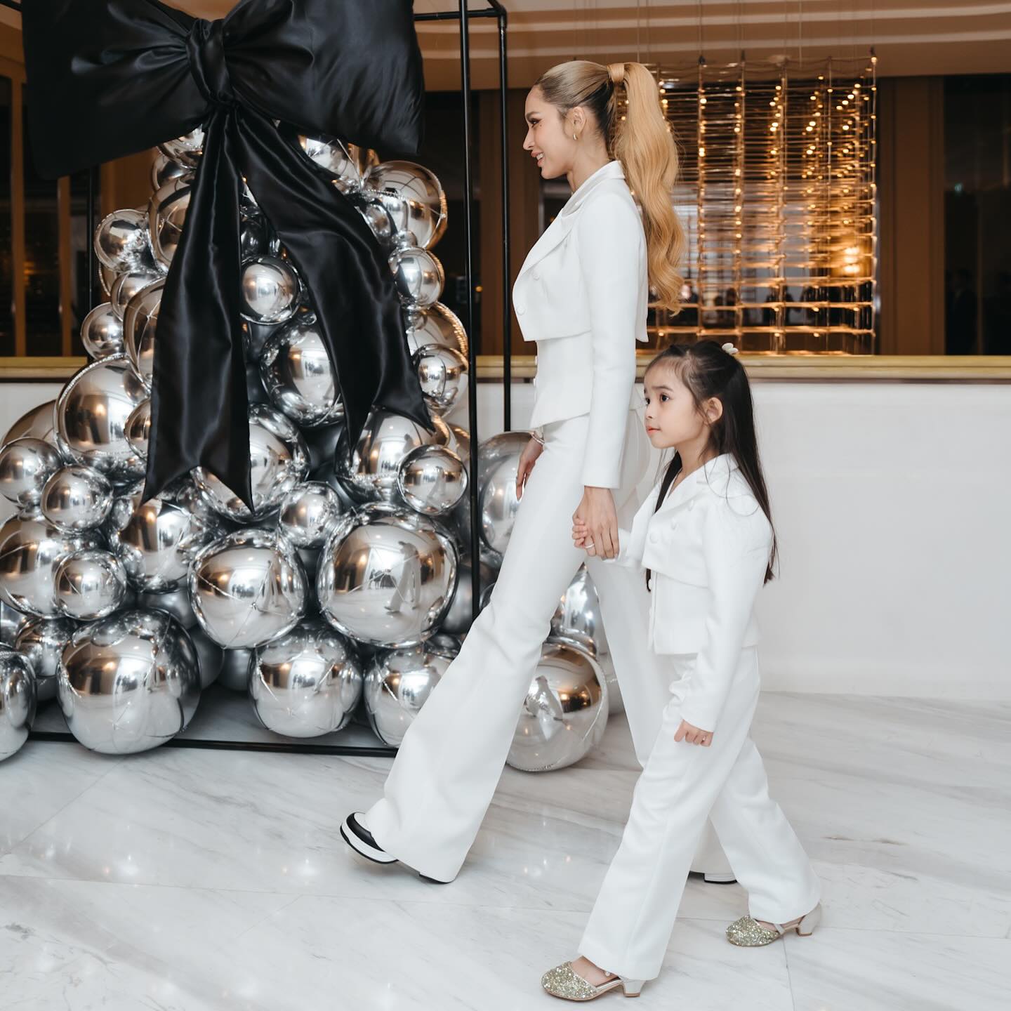 อุ้ม - ลักขณา วัธนวงส์ศิริ