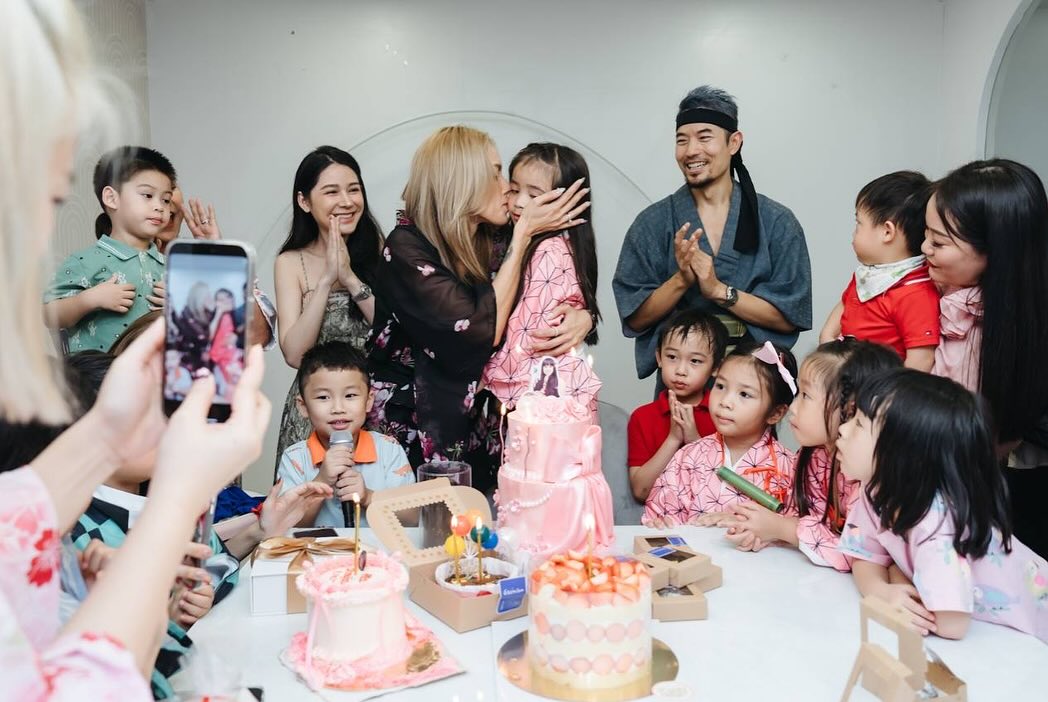 อุ้ม - ลักขณา วัธนวงส์ศิริ