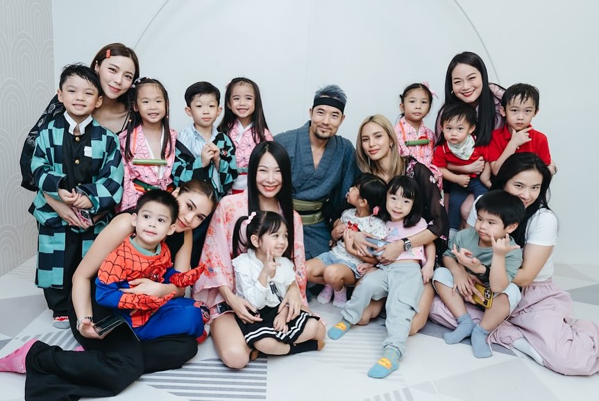 อุ้ม - ลักขณา วัธนวงส์ศิริ