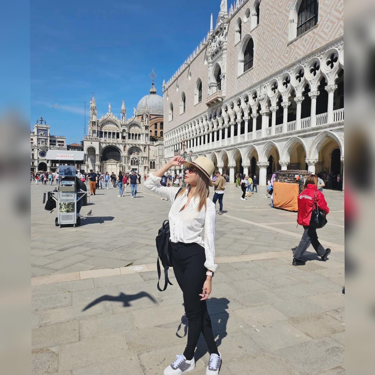 อุ้ม - ลักขณา วัธนวงส์ศิริ