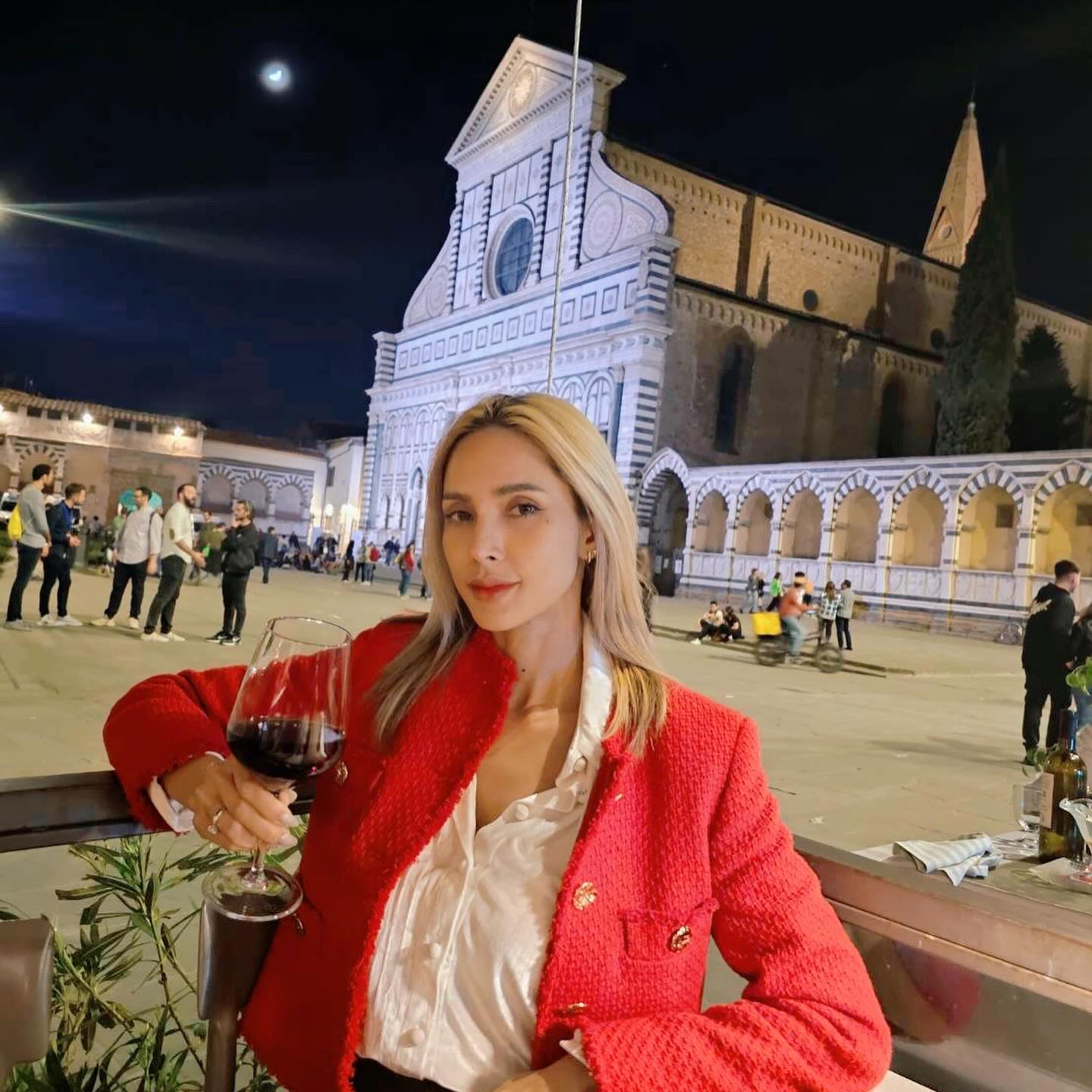 อุ้ม - ลักขณา วัธนวงส์ศิริ