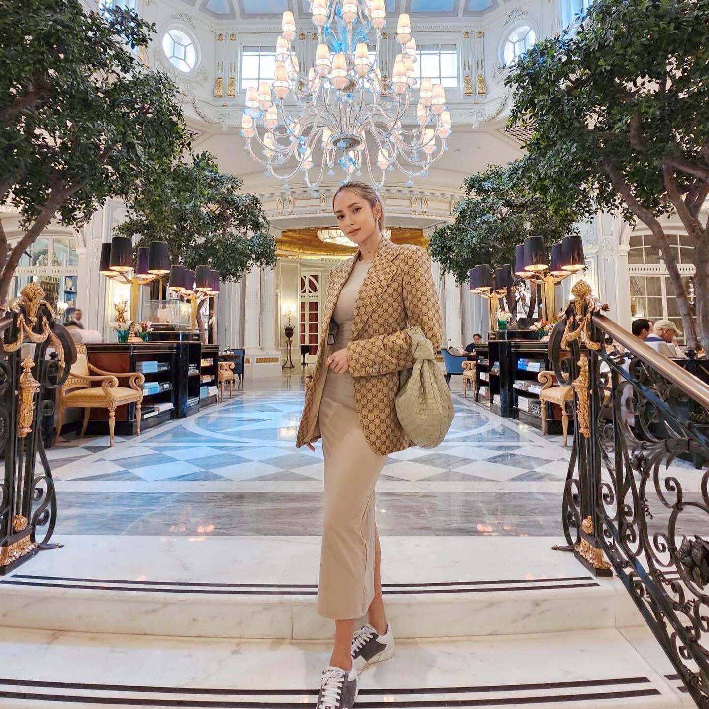 อุ้ม - ลักขณา วัธนวงส์ศิริ