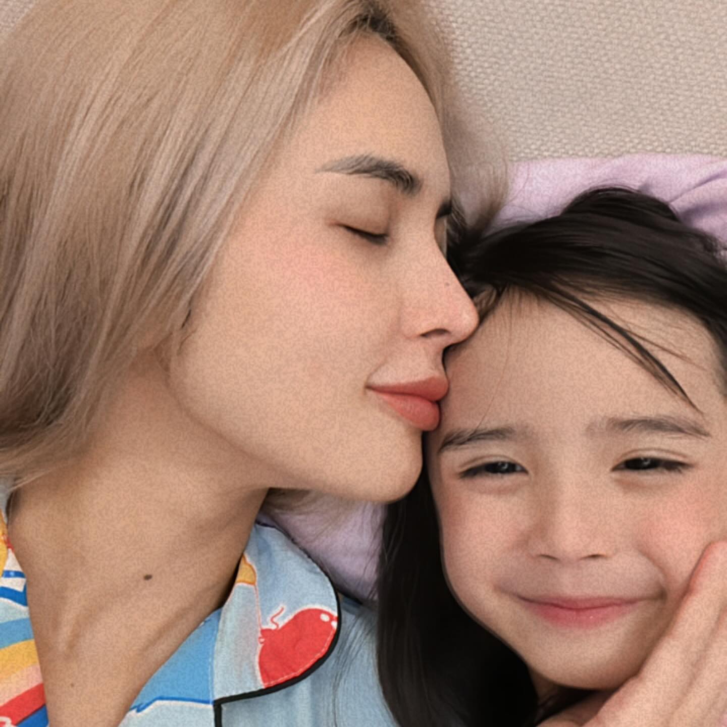 อุ้ม - ลักขณา วัธนวงส์ศิริ