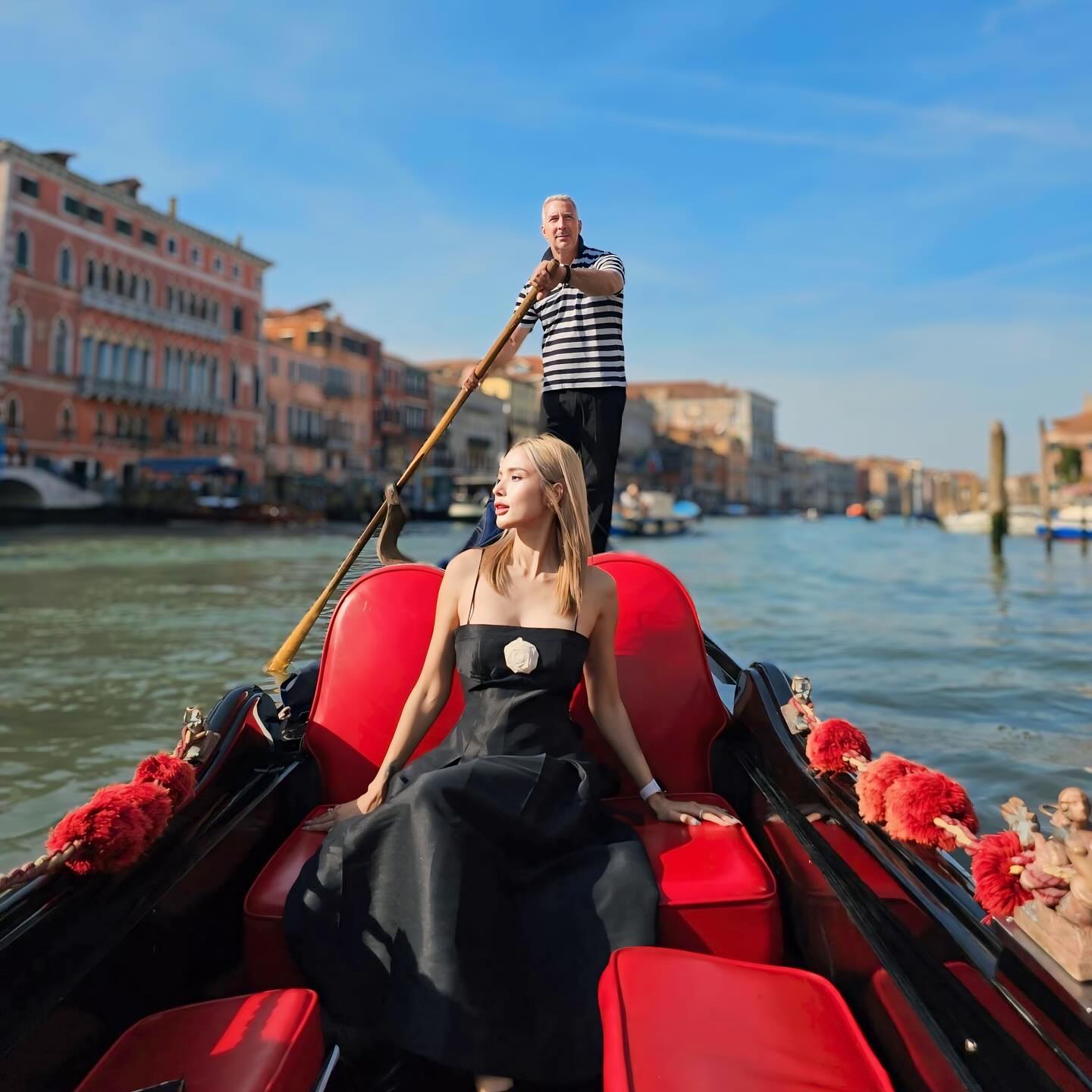 อุ้ม - ลักขณา วัธนวงส์ศิริ