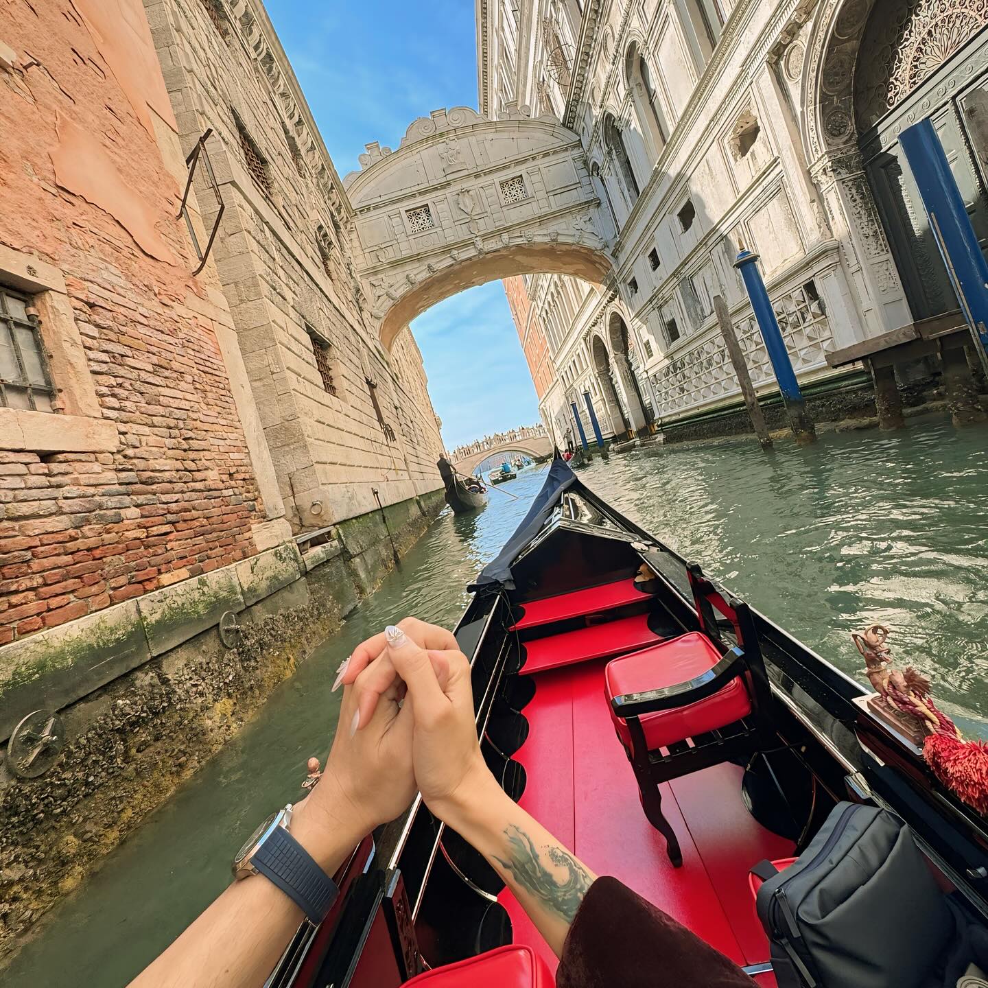 อุ้ม - ลักขณา วัธนวงส์ศิริ