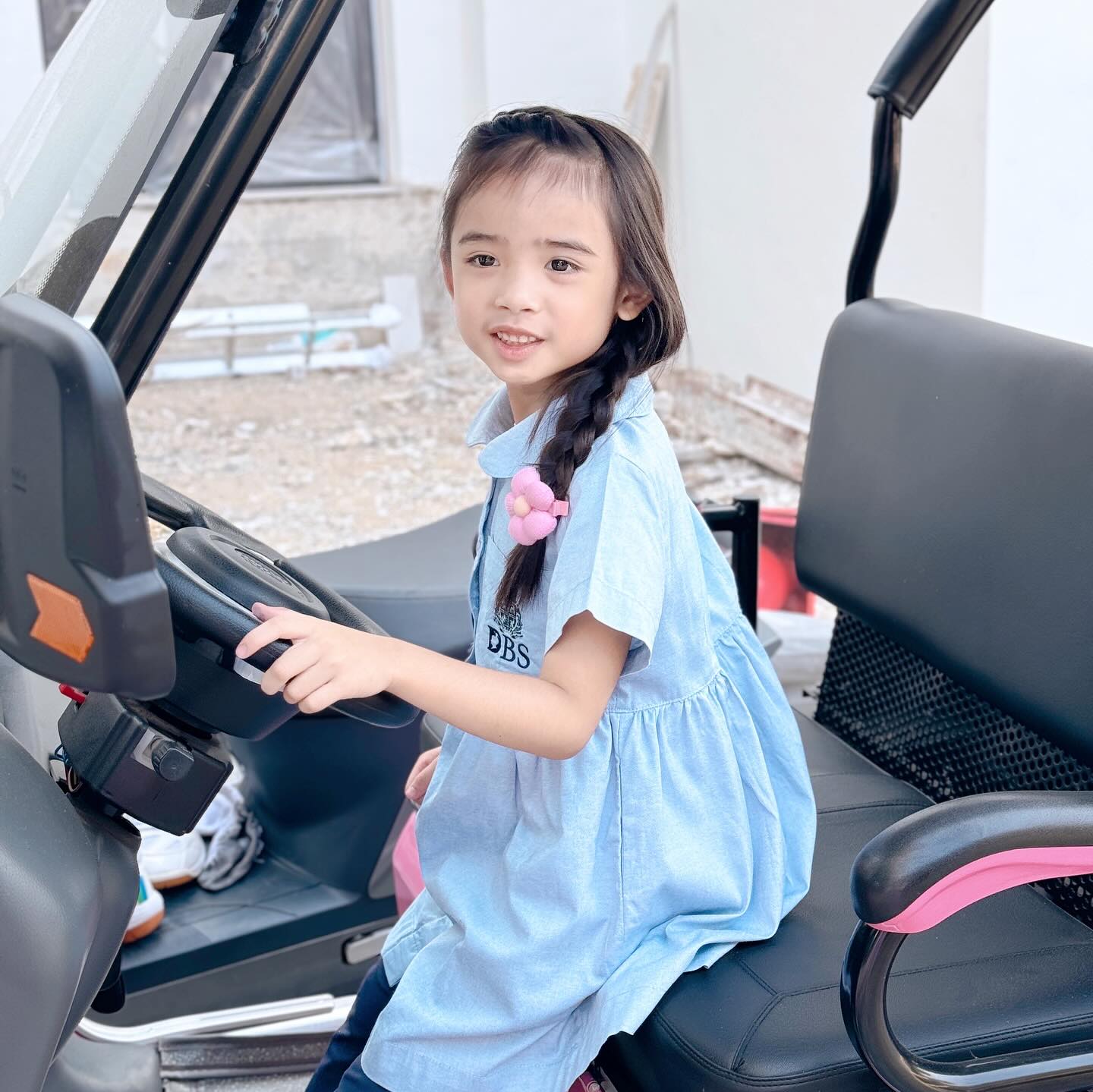 อุ้ม - ลักขณา วัธนวงส์ศิริ