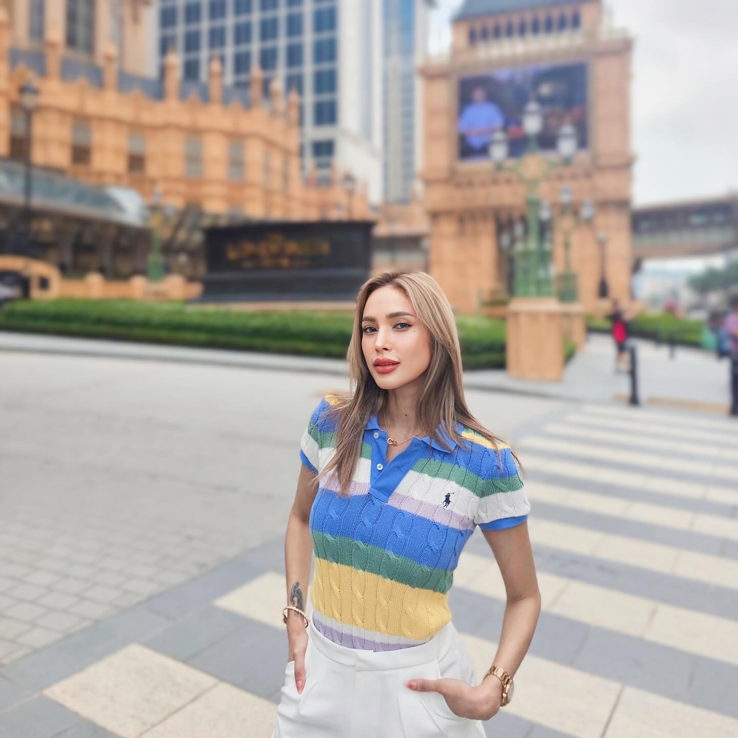 อุ้ม - ลักขณา วัธนวงส์ศิริ