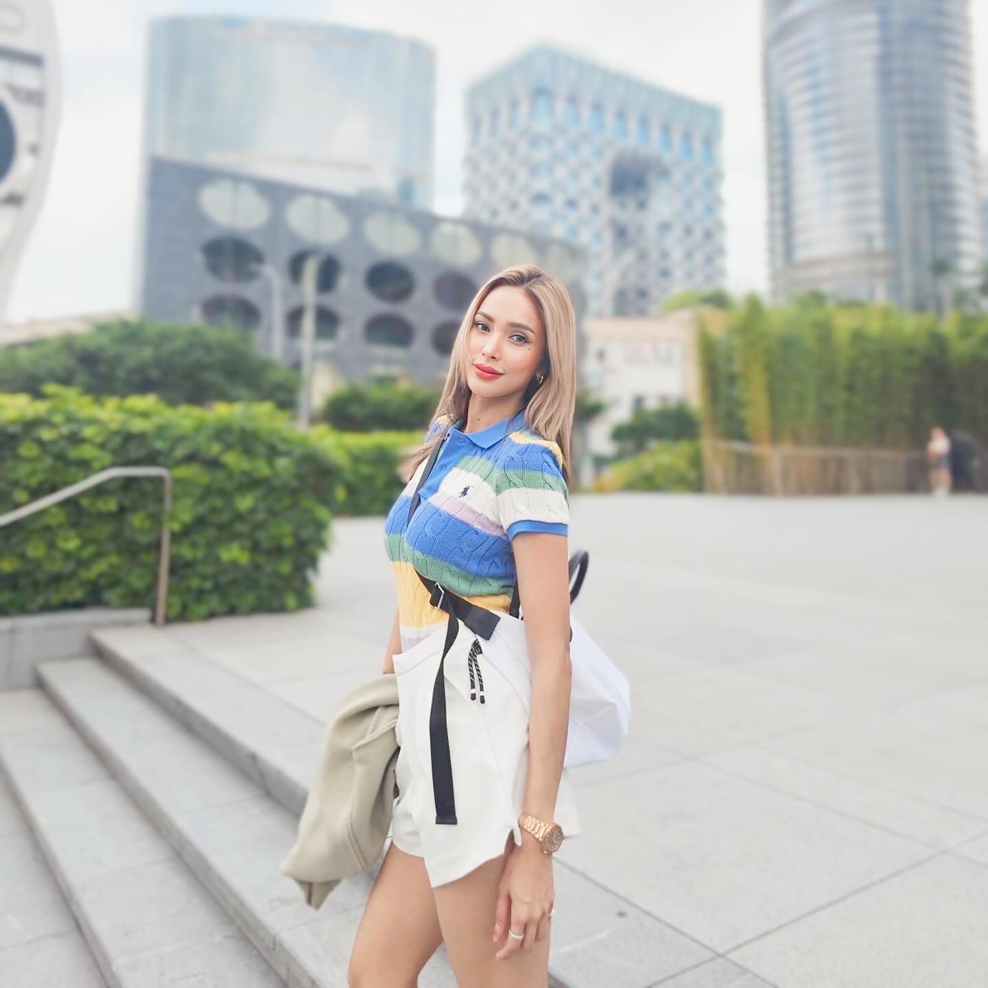 อุ้ม - ลักขณา วัธนวงส์ศิริ