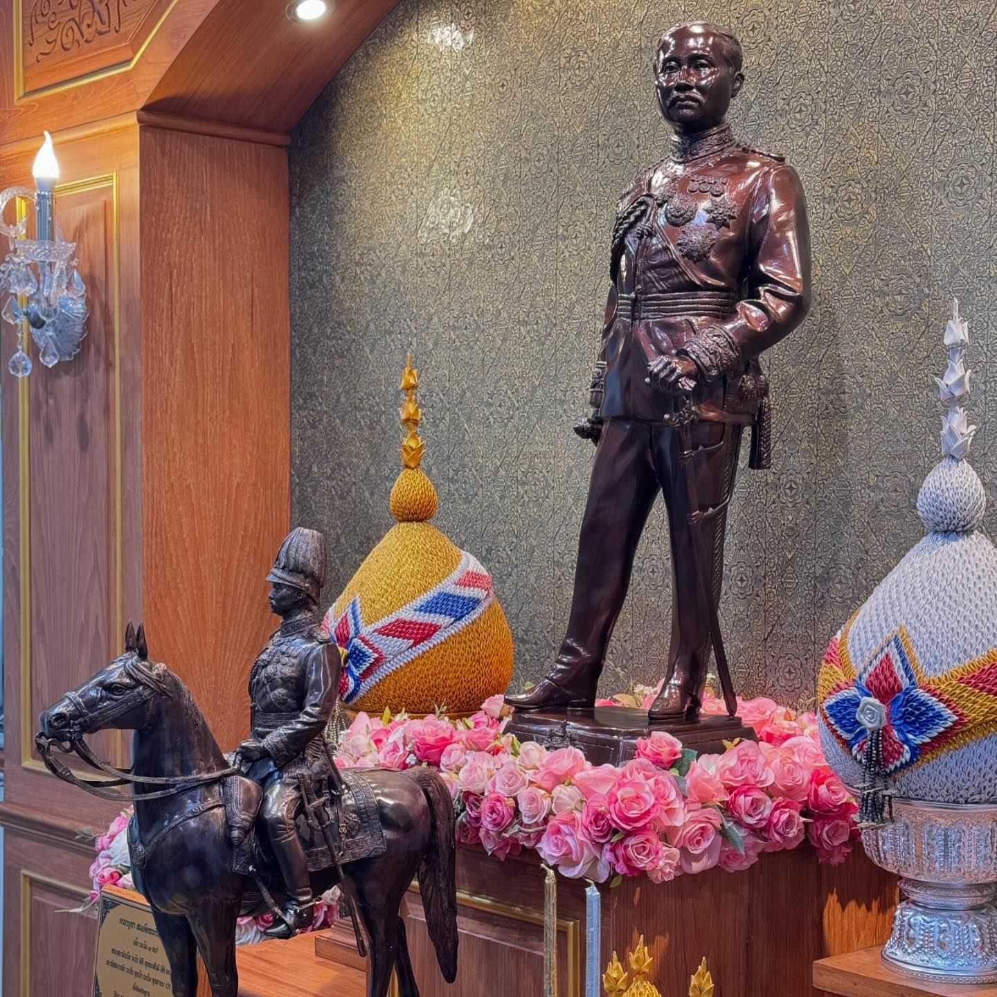 อุ้ม - ลักขณา วัธนวงส์ศิริ