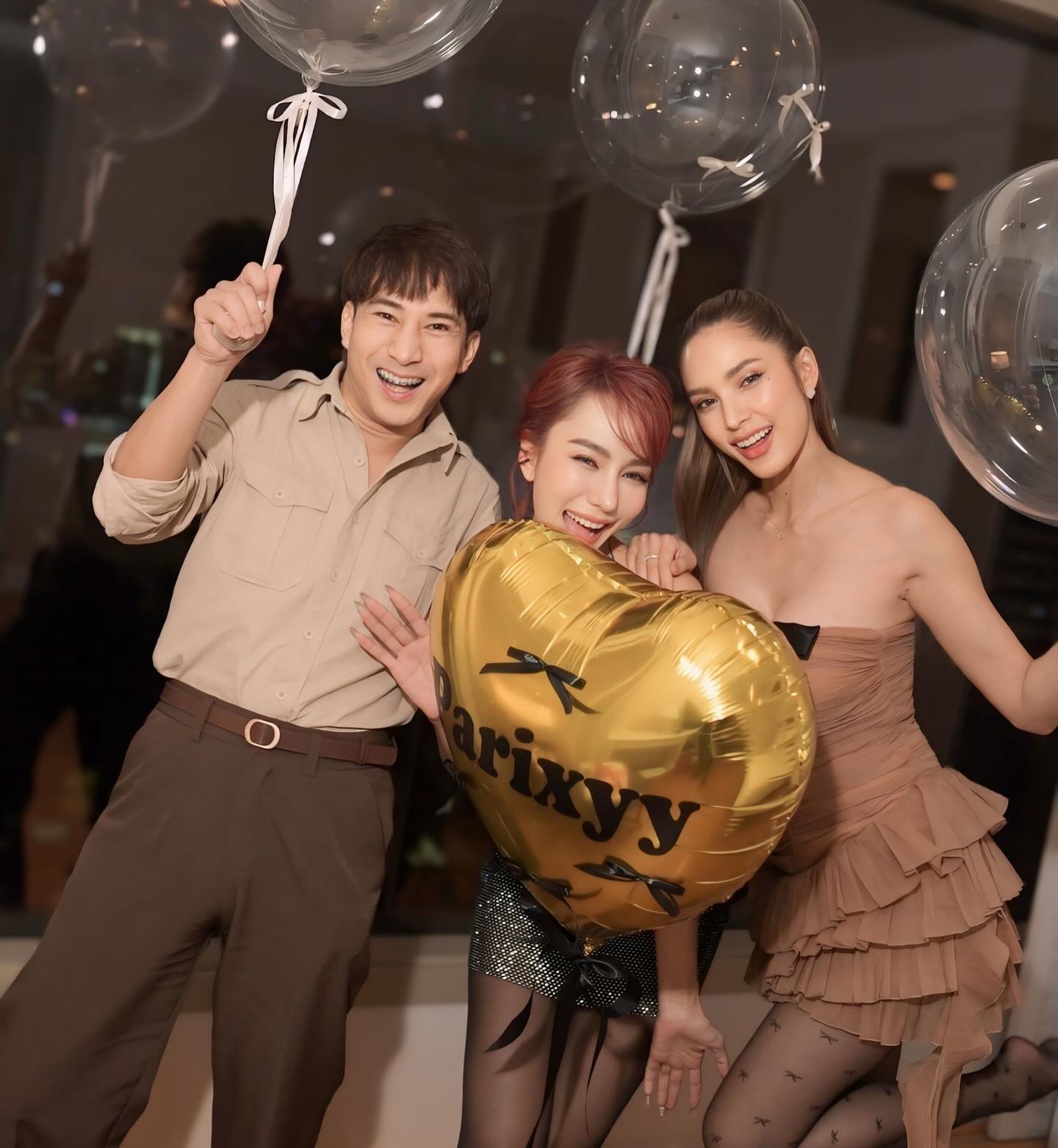 อุ้ม - ลักขณา วัธนวงส์ศิริ