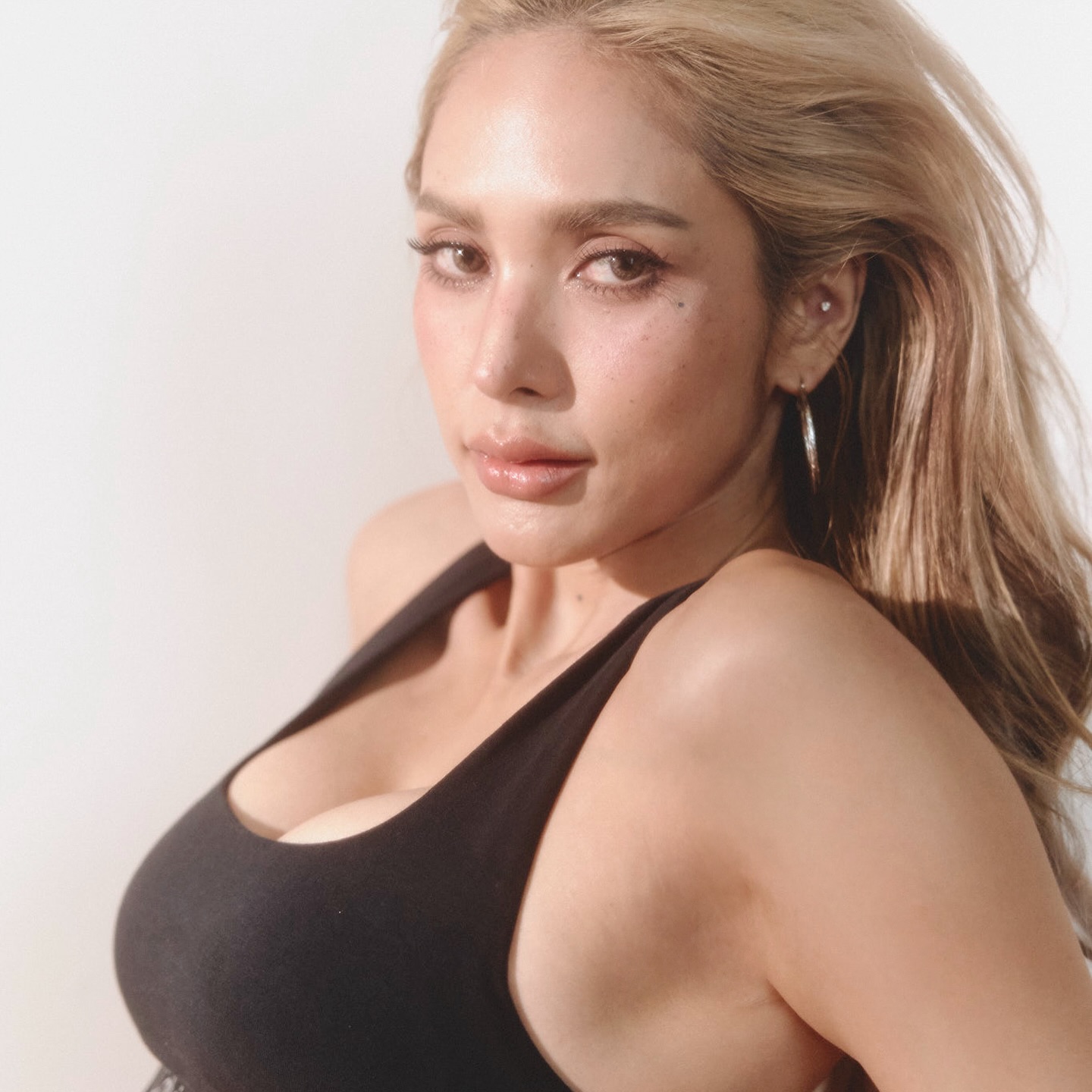 อุ้ม - ลักขณา วัธนวงส์ศิริ