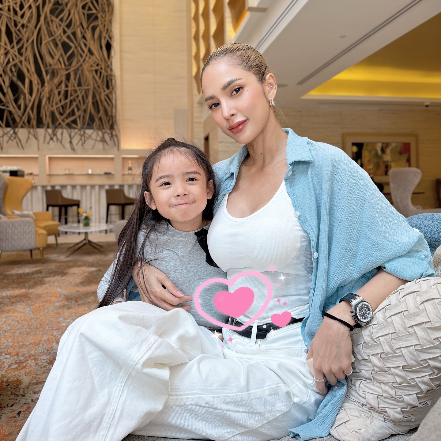 อุ้ม - ลักขณา วัธนวงส์ศิริ