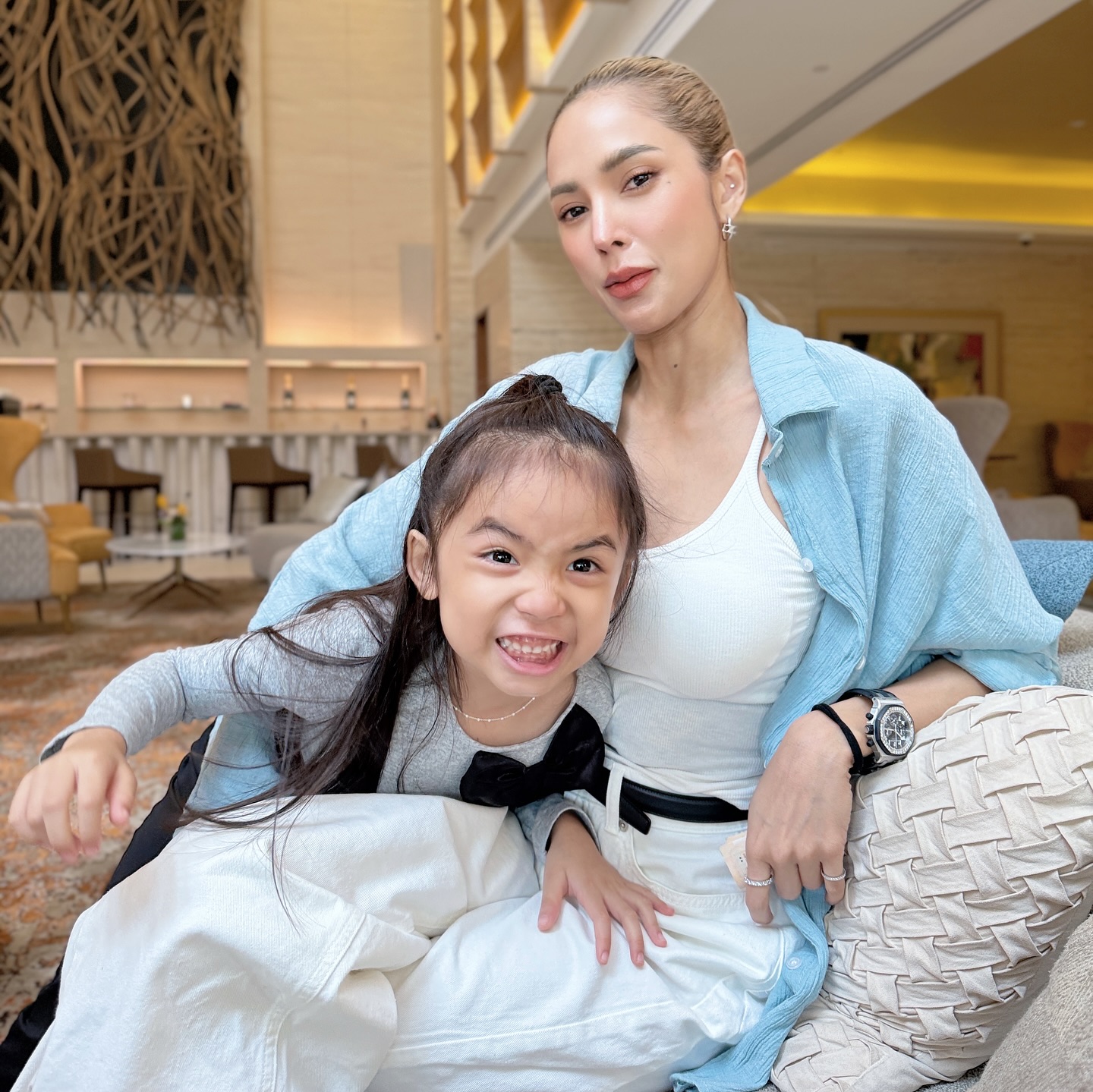 อุ้ม - ลักขณา วัธนวงส์ศิริ